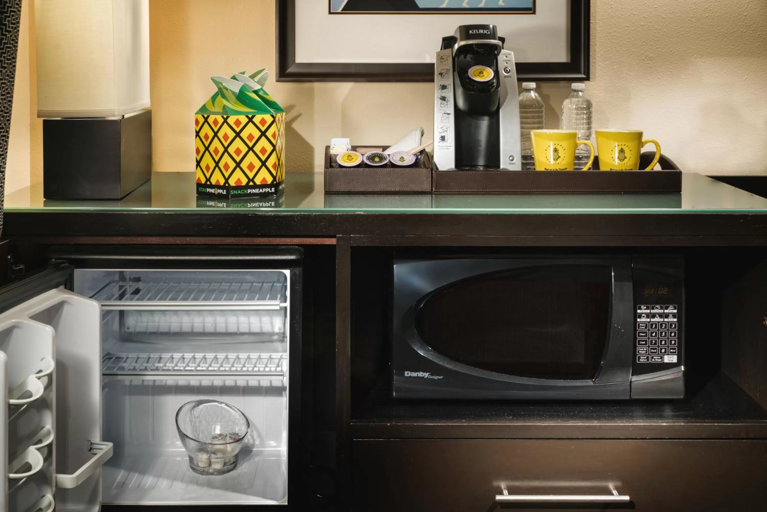 Coffee/tea facilities in Staypineapple, The Maxwell Hotel, Seattle Center Seattle