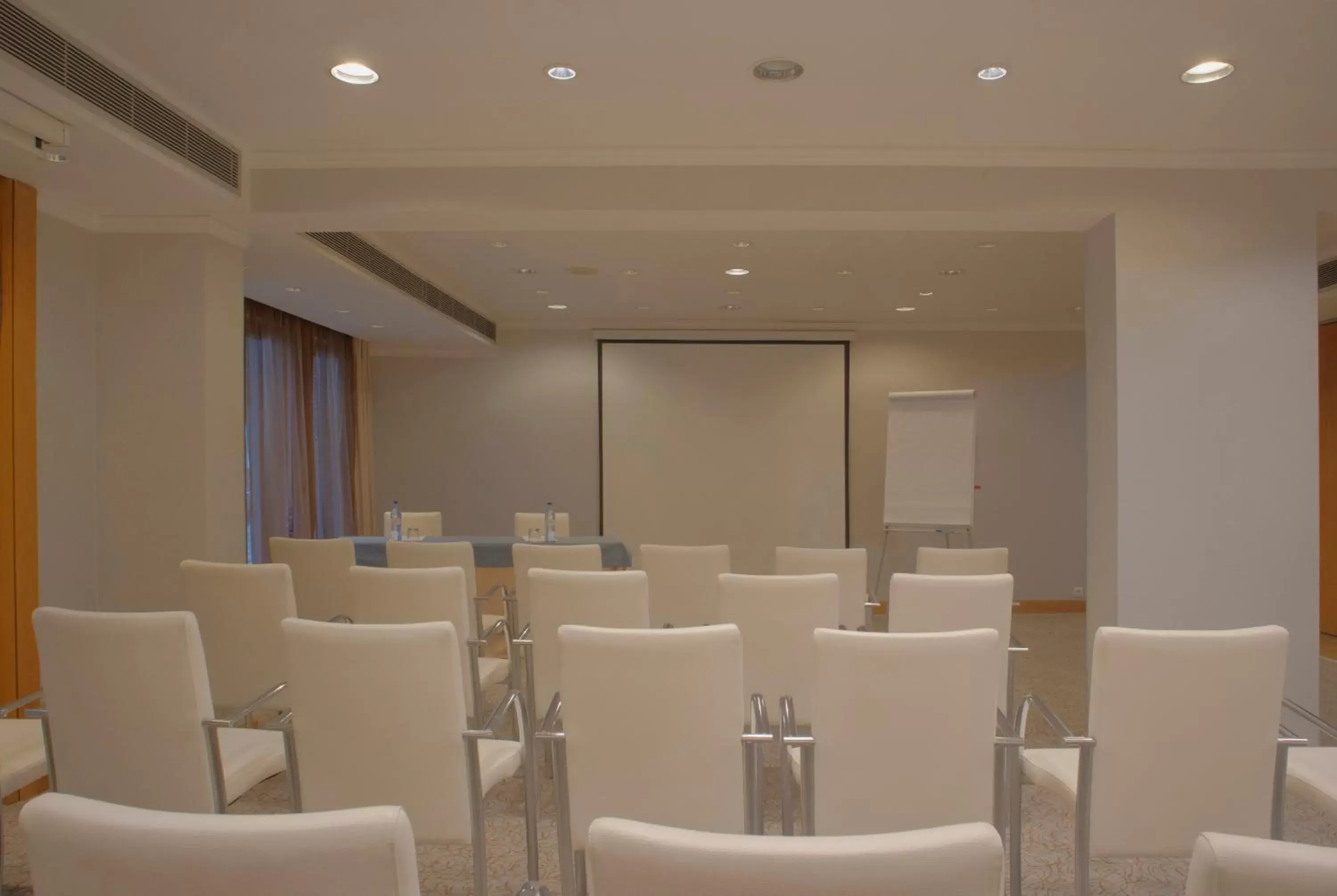 Meeting/conference room in SANA Reno Hotel