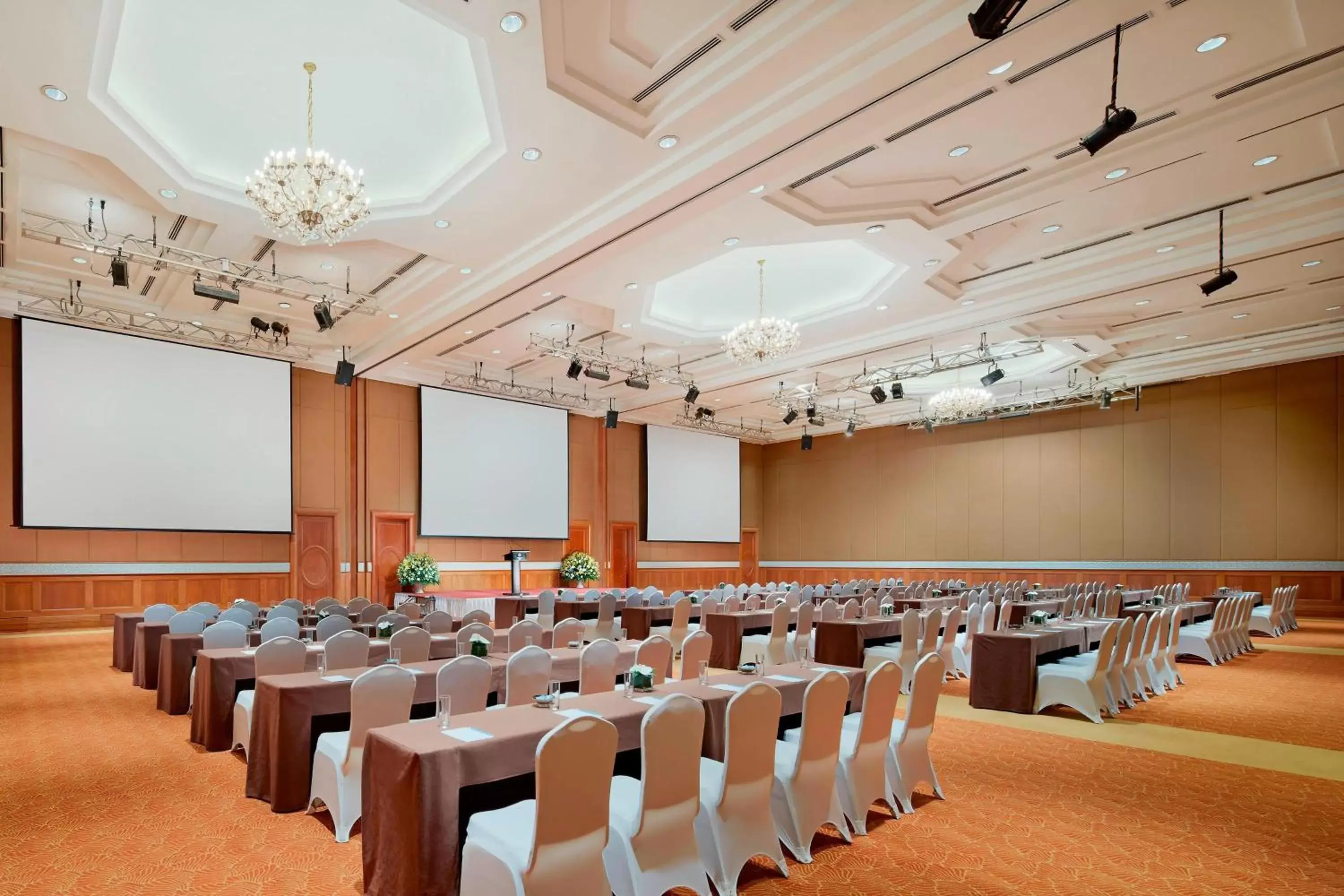 Meeting/conference room in Sheraton Hanoi Hotel