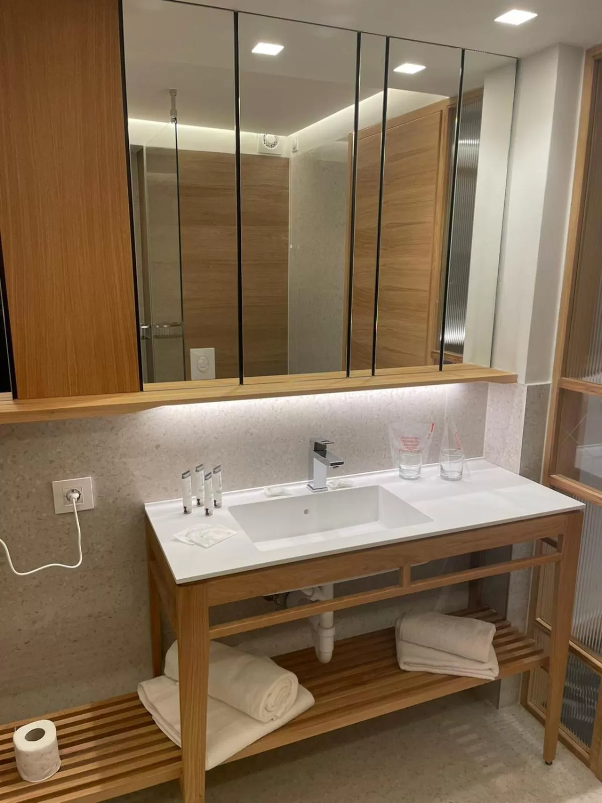 Bathroom in Lipa Hotel