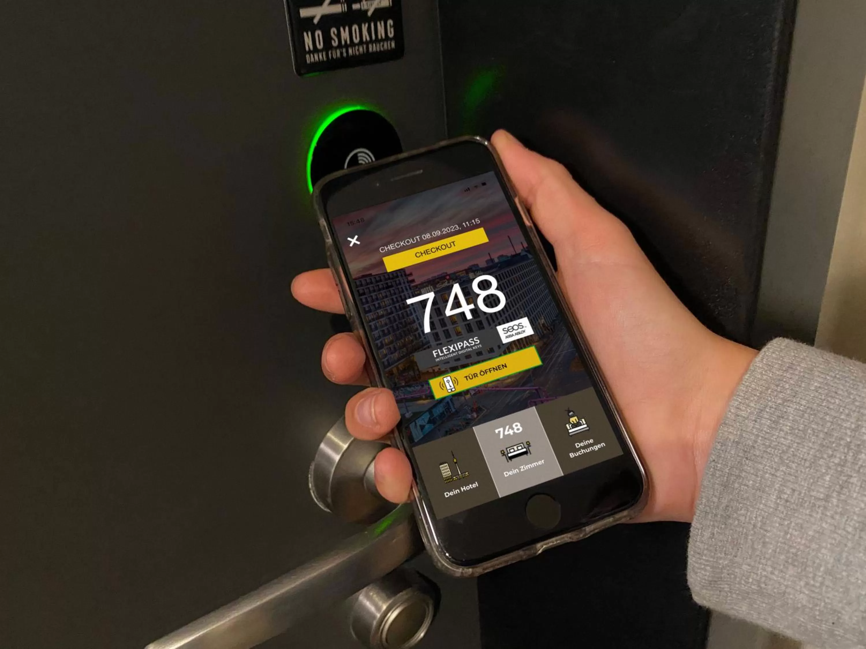 Schulz Hotel Berlin Wall at the East Side Gallery