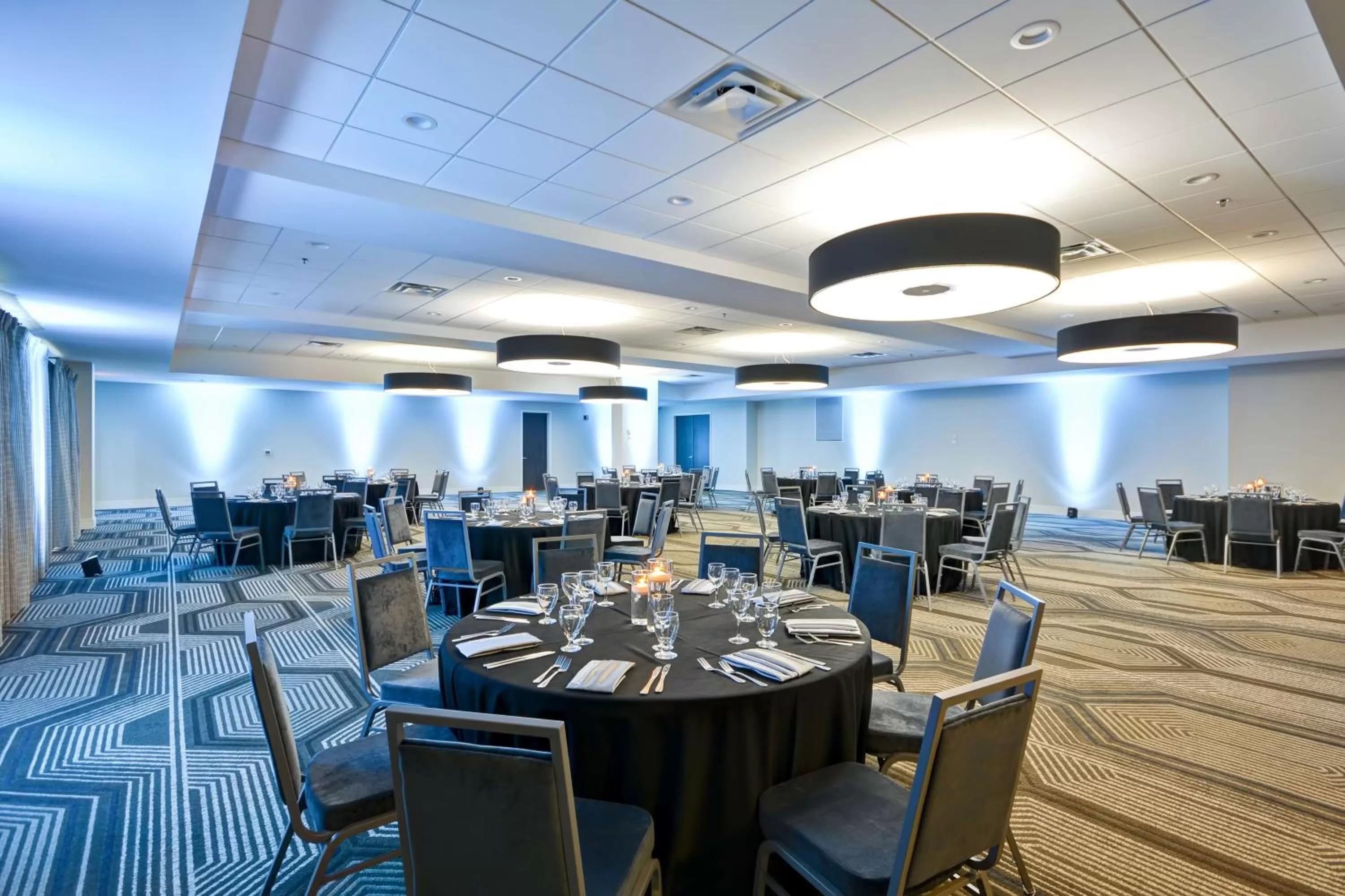 Meeting/conference room in Embassy Suites Charlotte