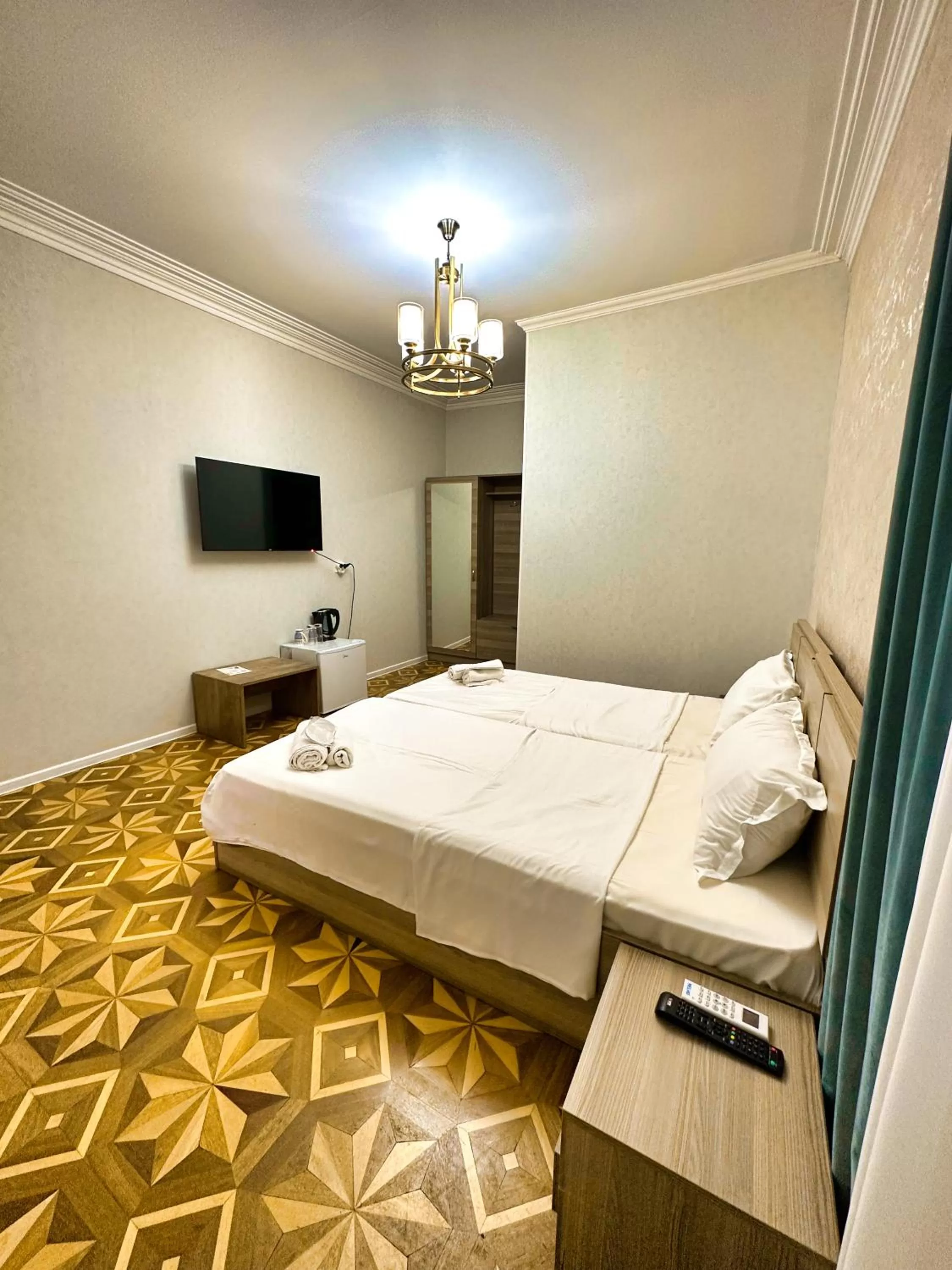 TV and multimedia, Bed in Metekhi View Hotel