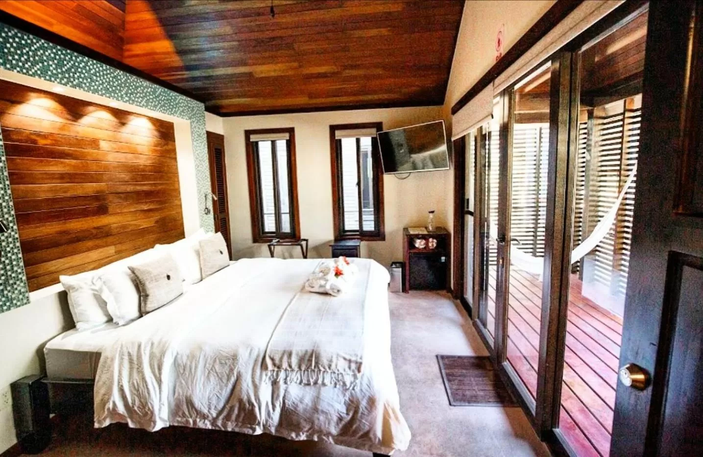 Photo of the whole room, Bed in PUR Boutique Cabanas, Adults Only