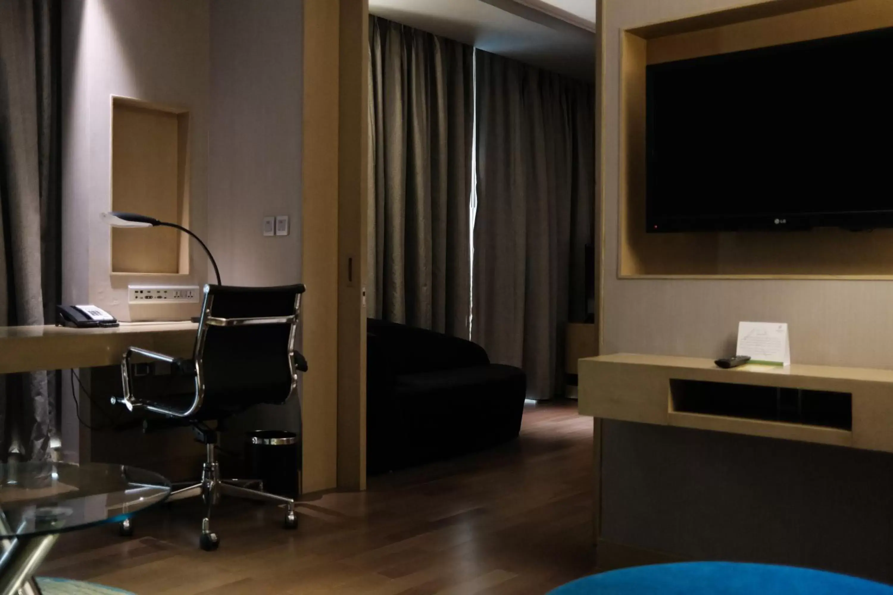 TV and multimedia, TV/Entertainment Center in Holiday Inn New Delhi International Airport, an IHG Hotel
