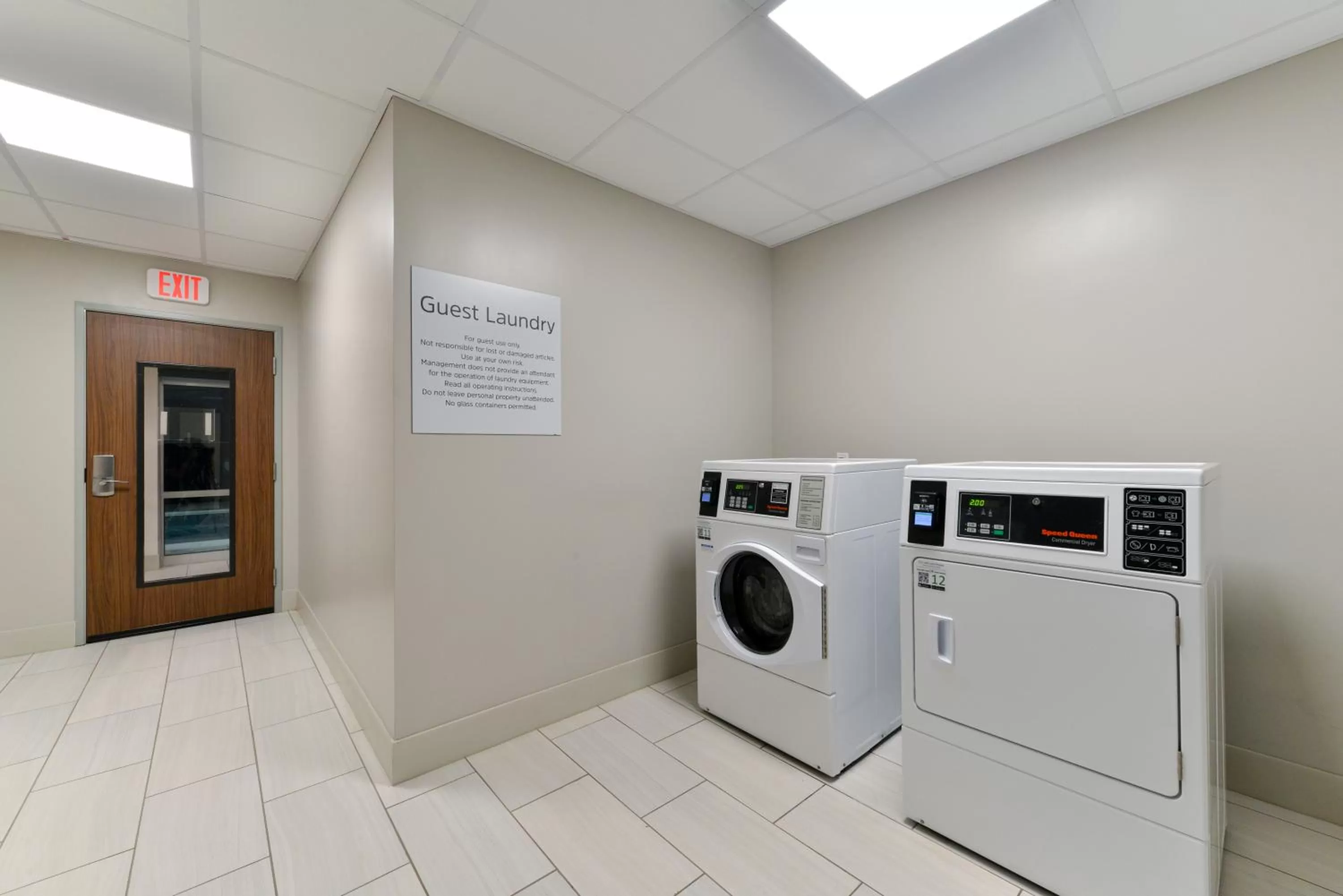 laundry in Holiday Inn Express Orlando - South Park by IHG