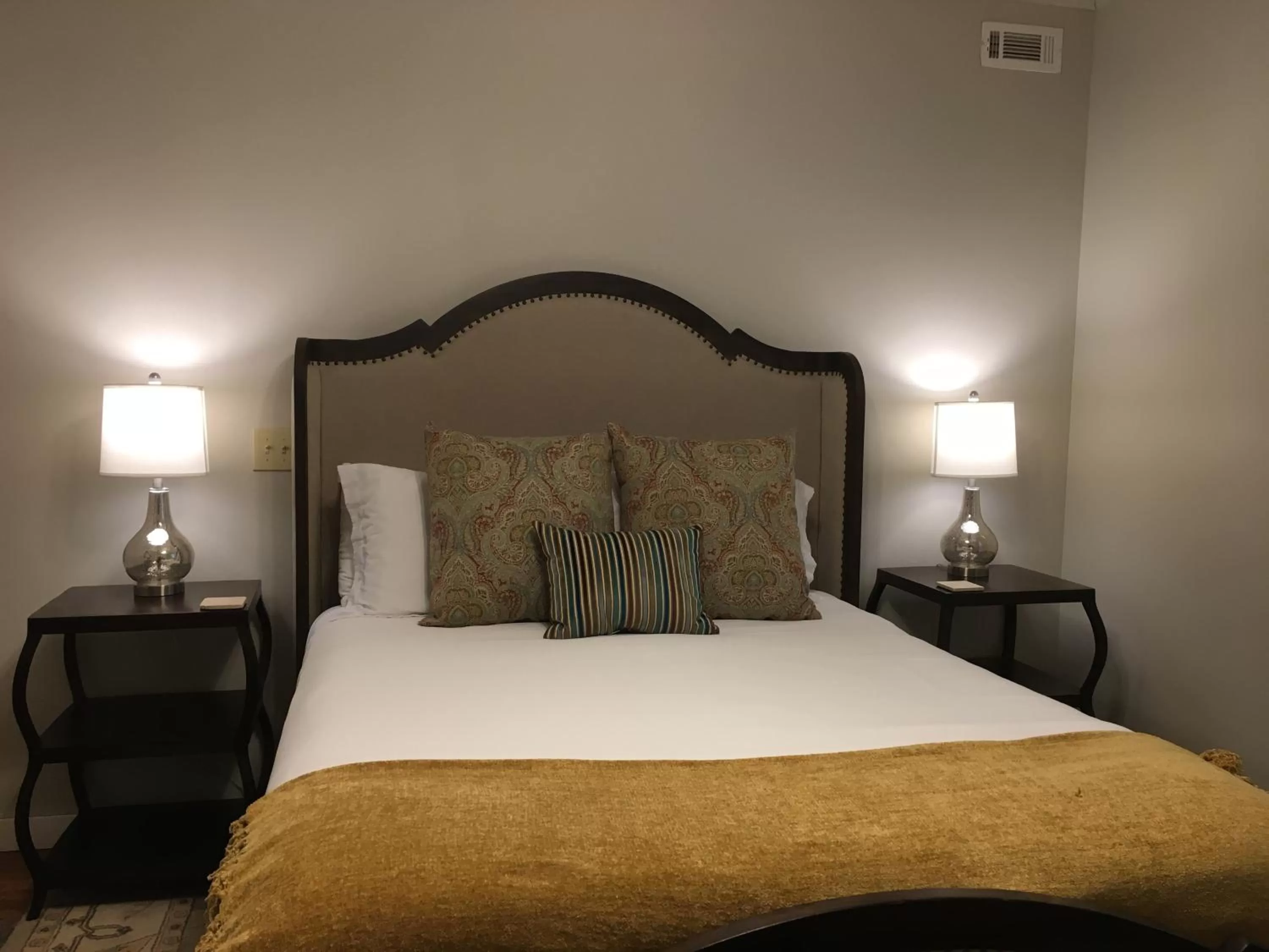 Bed in Barefoot Hills