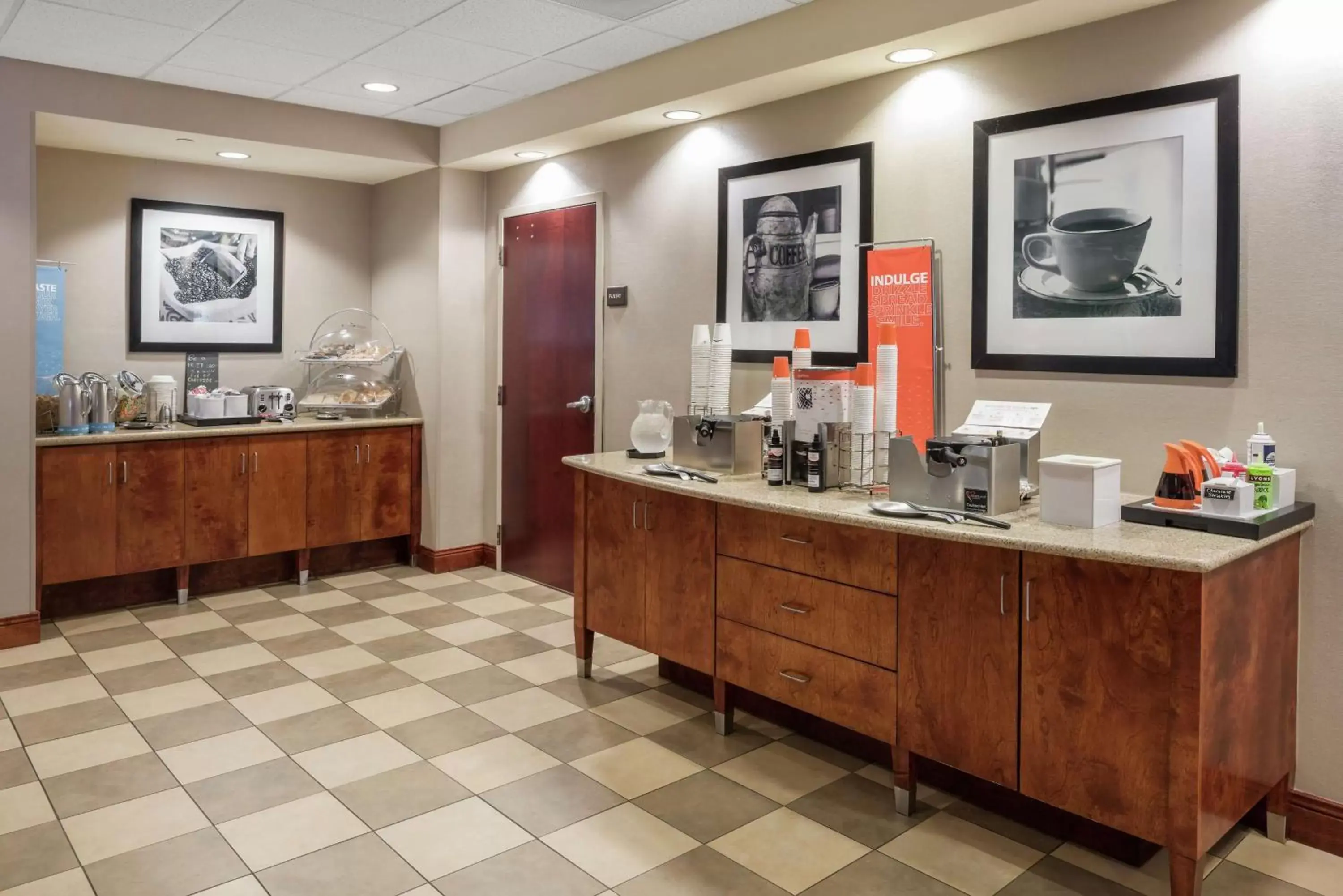 Dining area, Lobby/Reception in Hampton Inn Branson - Branson Hills