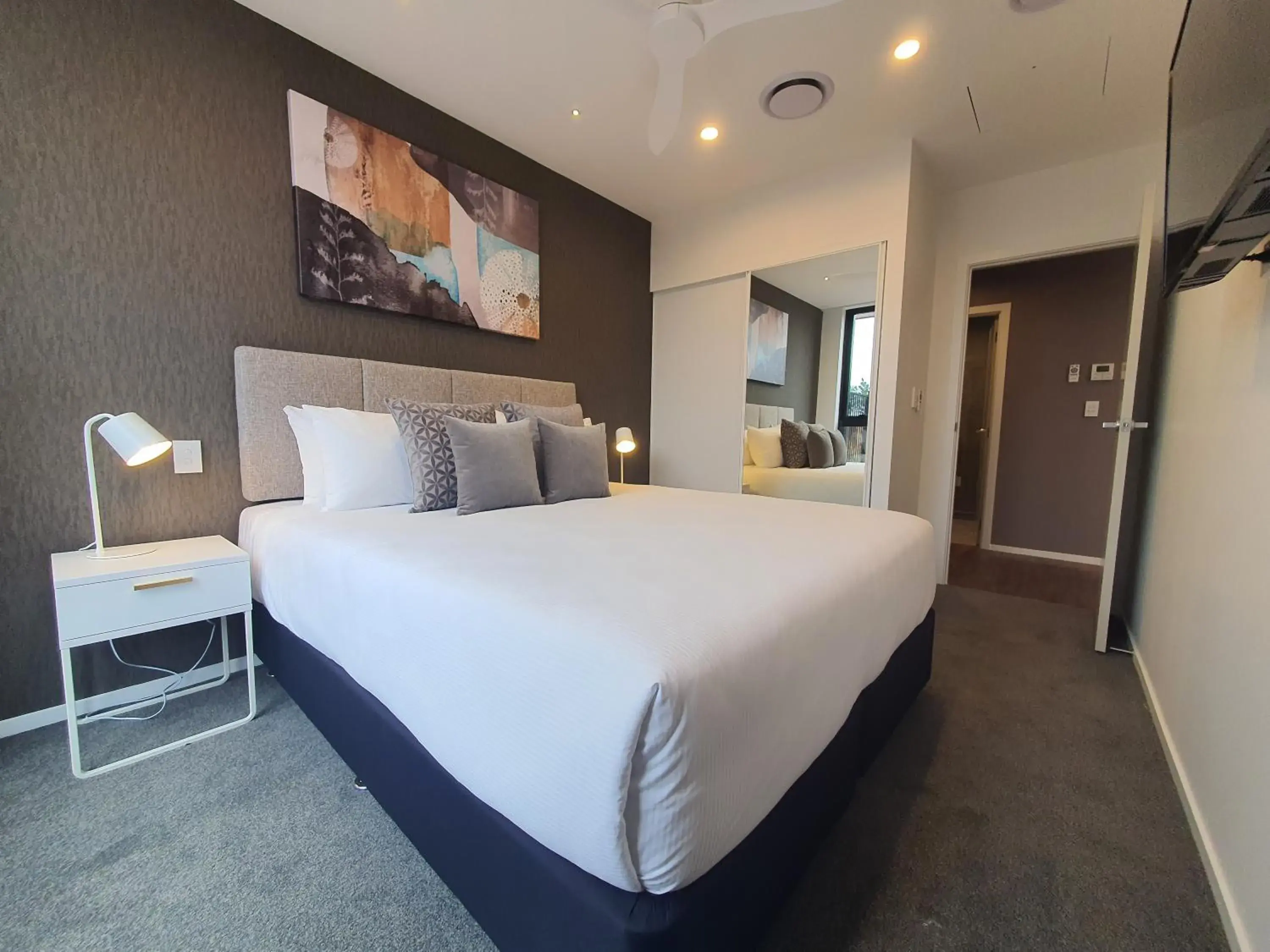 Bed in La Quinta by Wyndham Ellerslie Auckland Bed in La Quinta by Wyndham Ellerslie Auckland