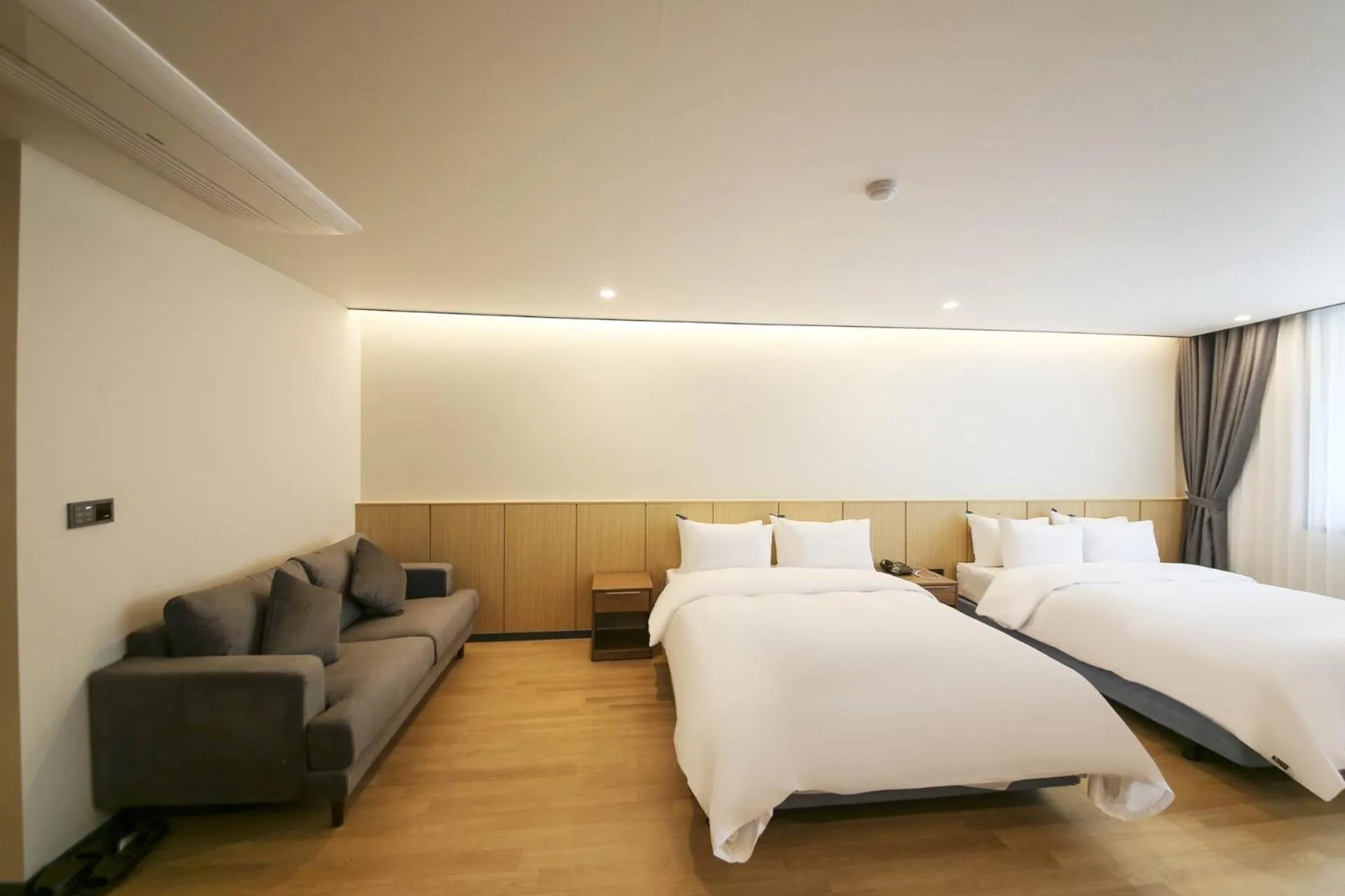 Bed in Benikea hotel