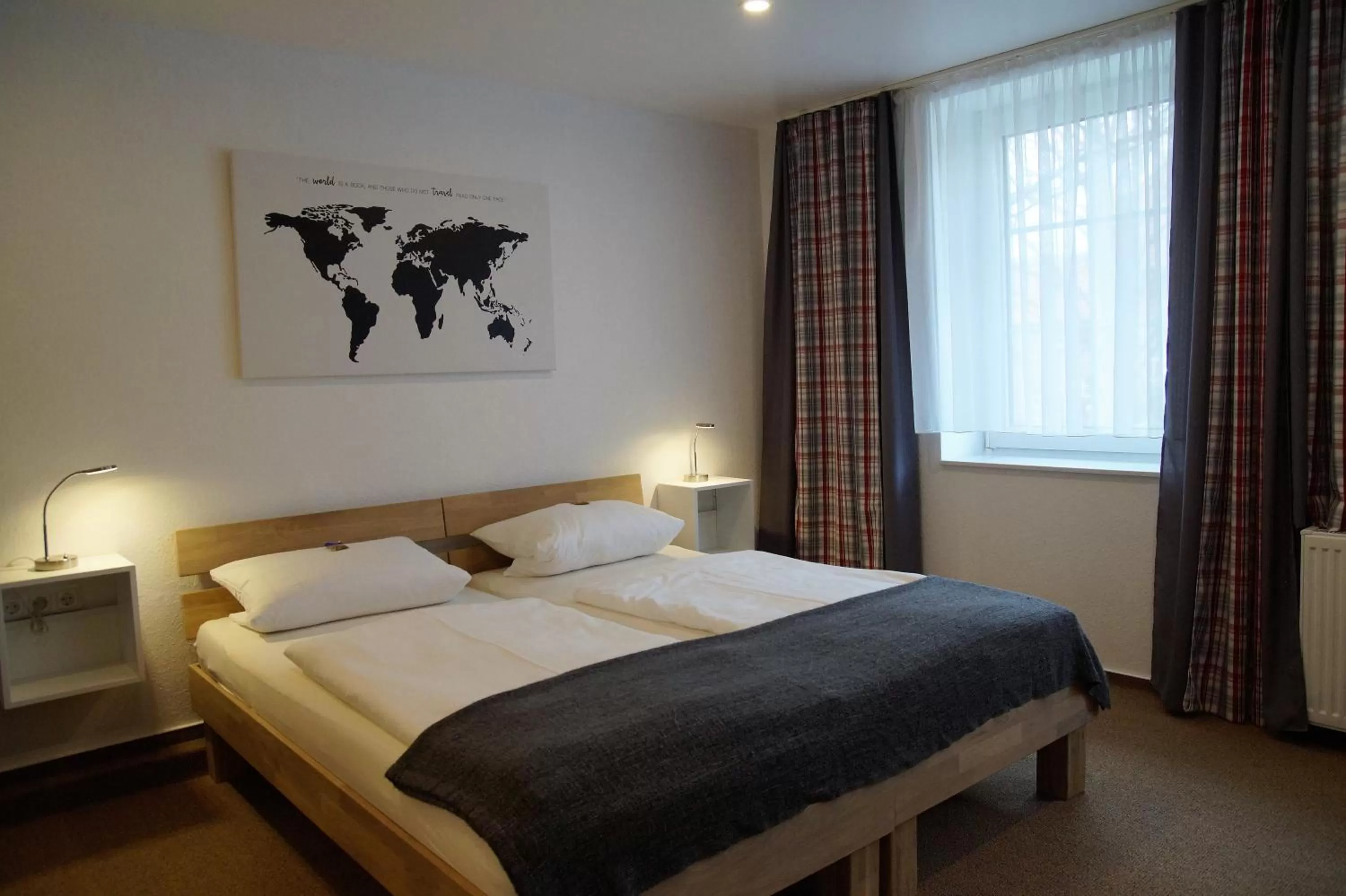 Photo of the whole room, Bed in Bei Meier`s zum weißen Roß