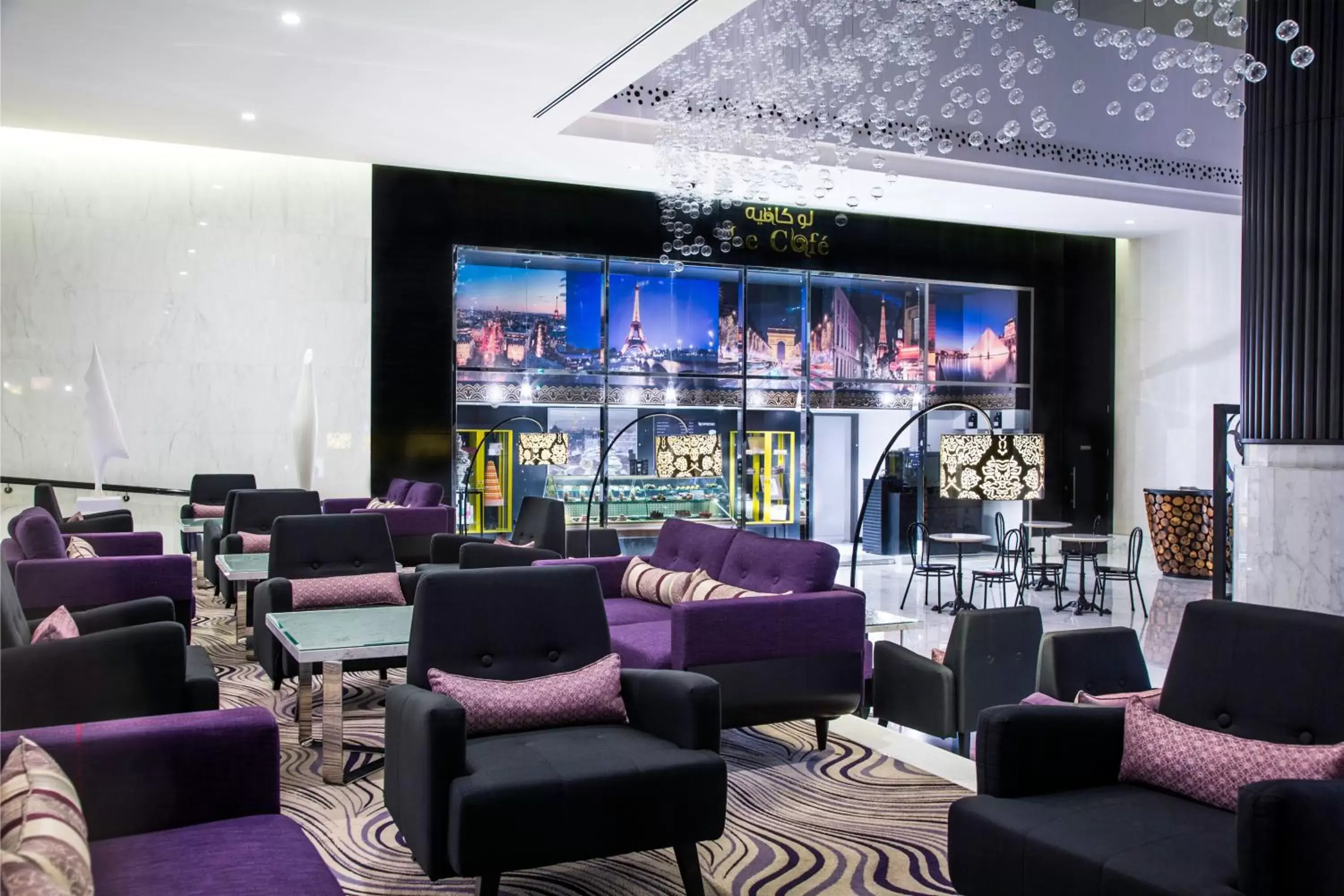 Lobby or reception in Sofitel Abu Dhabi Corniche