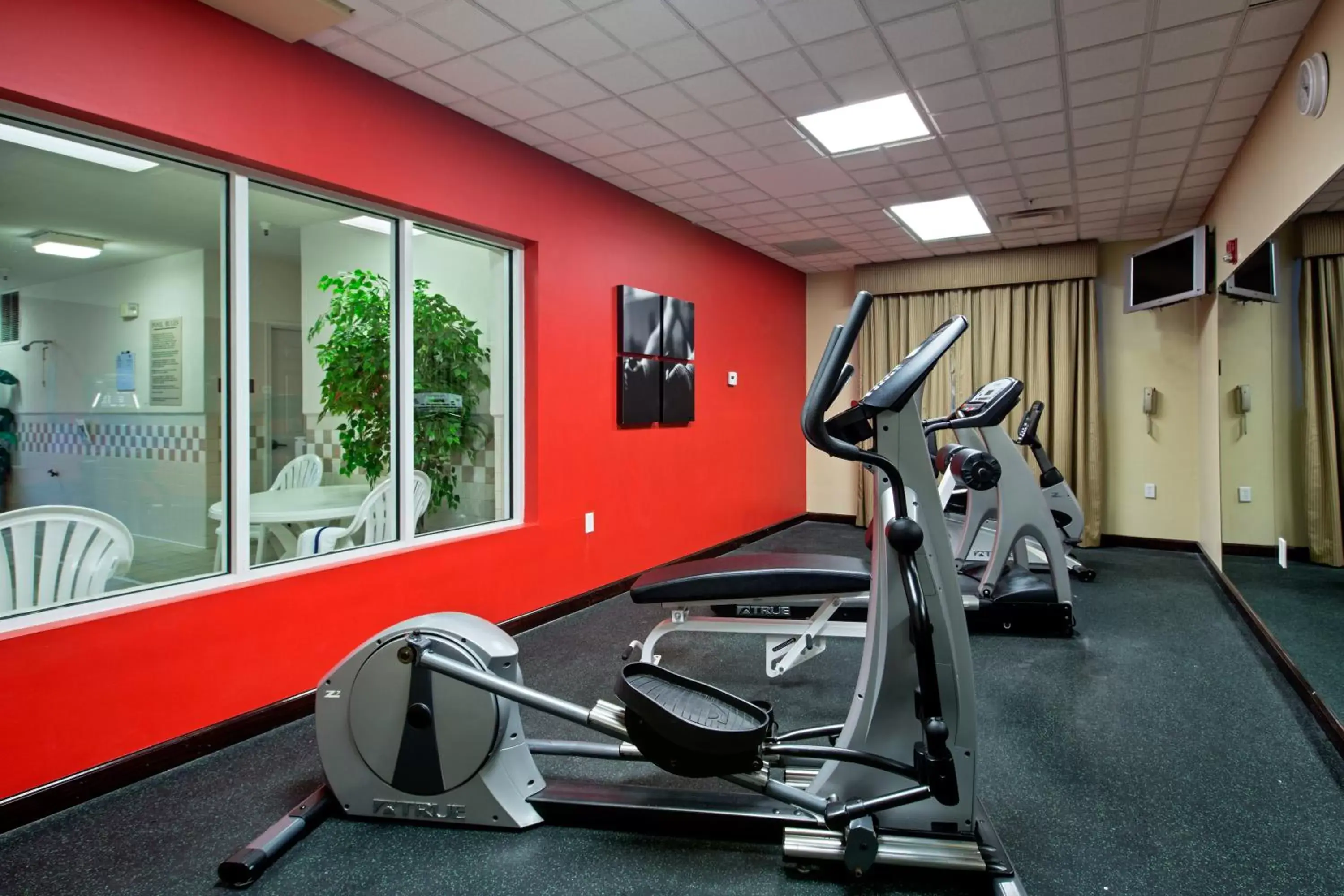 Fitness centre/facilities, Fitness Center/Facilities in Country Inn & Suites by Radisson, Newport News South, VA