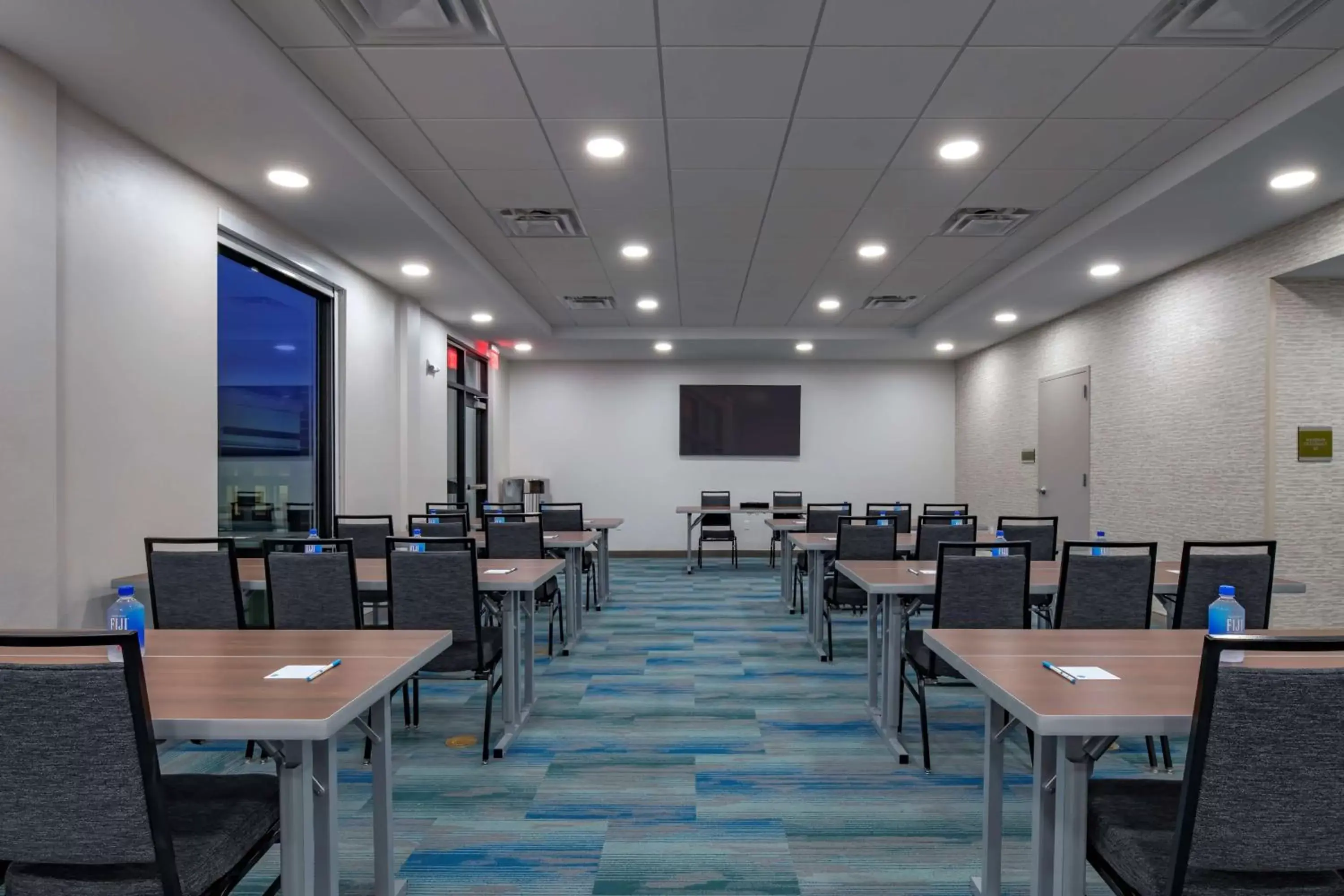 Meeting/conference room in Home2 Suites by Hilton Omaha I-80 at 72nd Street, NE