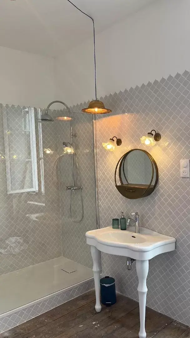 Shower, Bathroom in la_grande_guerais