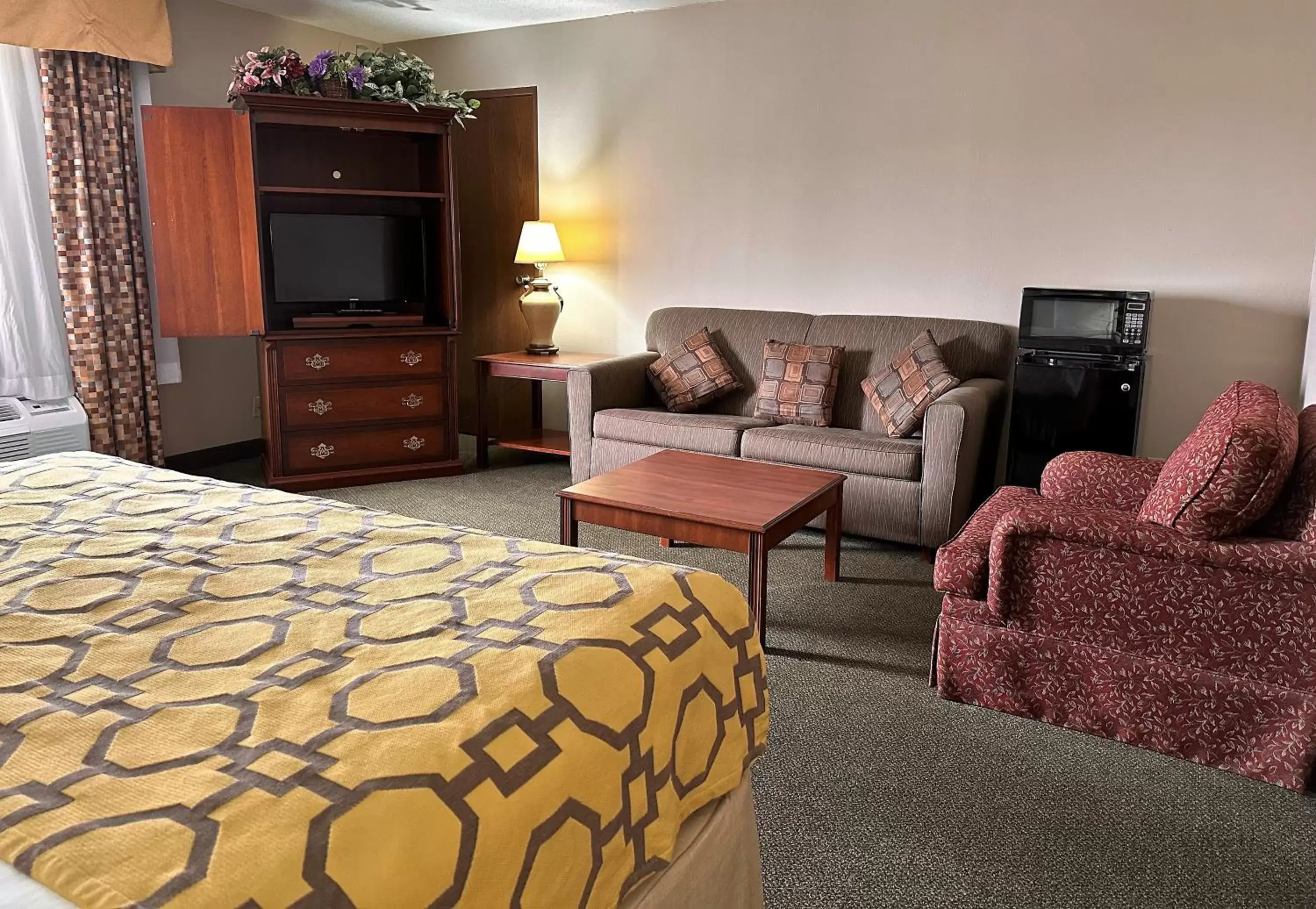 Bedroom, Seating Area in Baymont by Wyndham Corydon