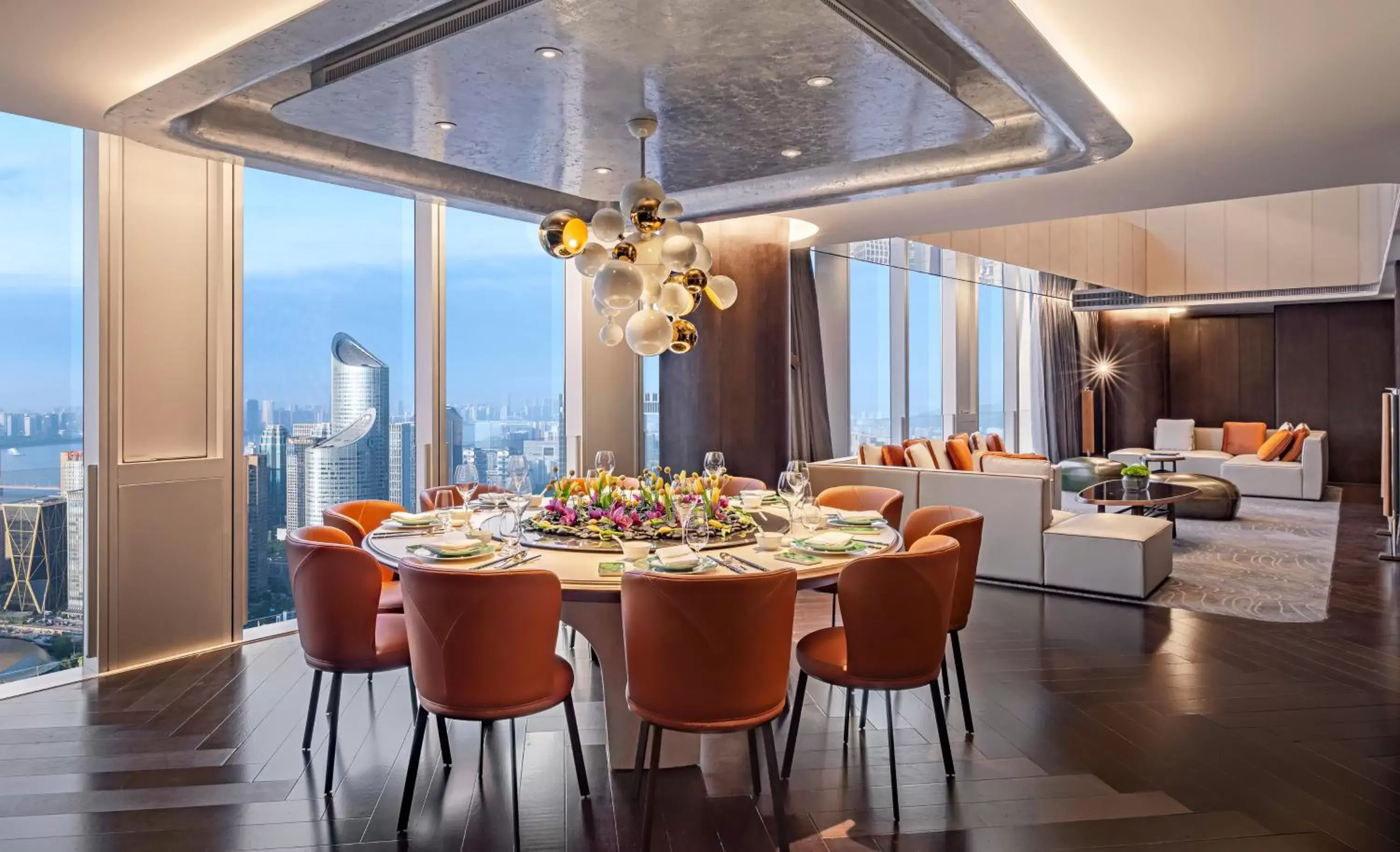 Dining area in Conrad Hangzhou