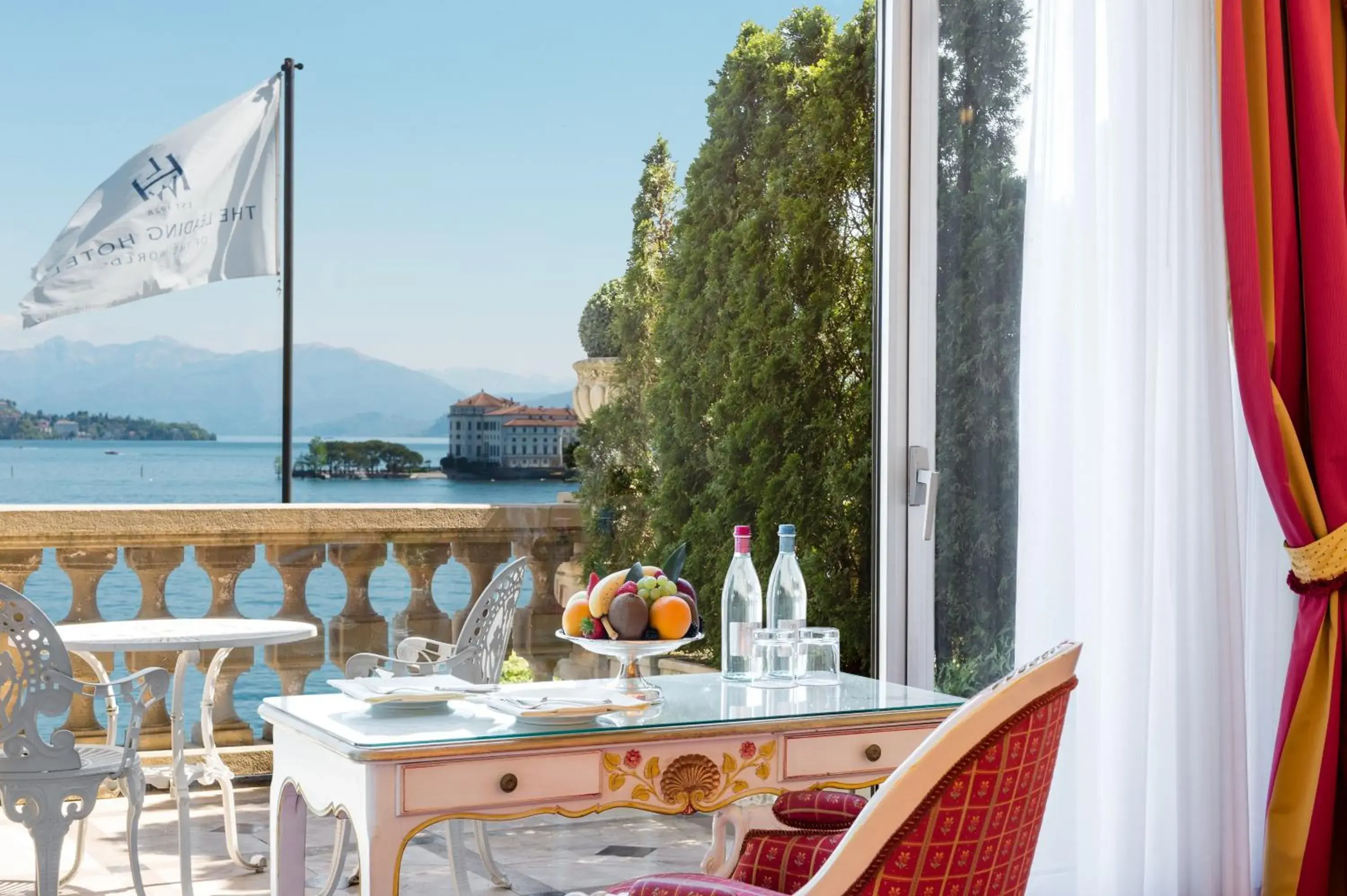 Lake view in Hotel Villa E Palazzo Aminta
