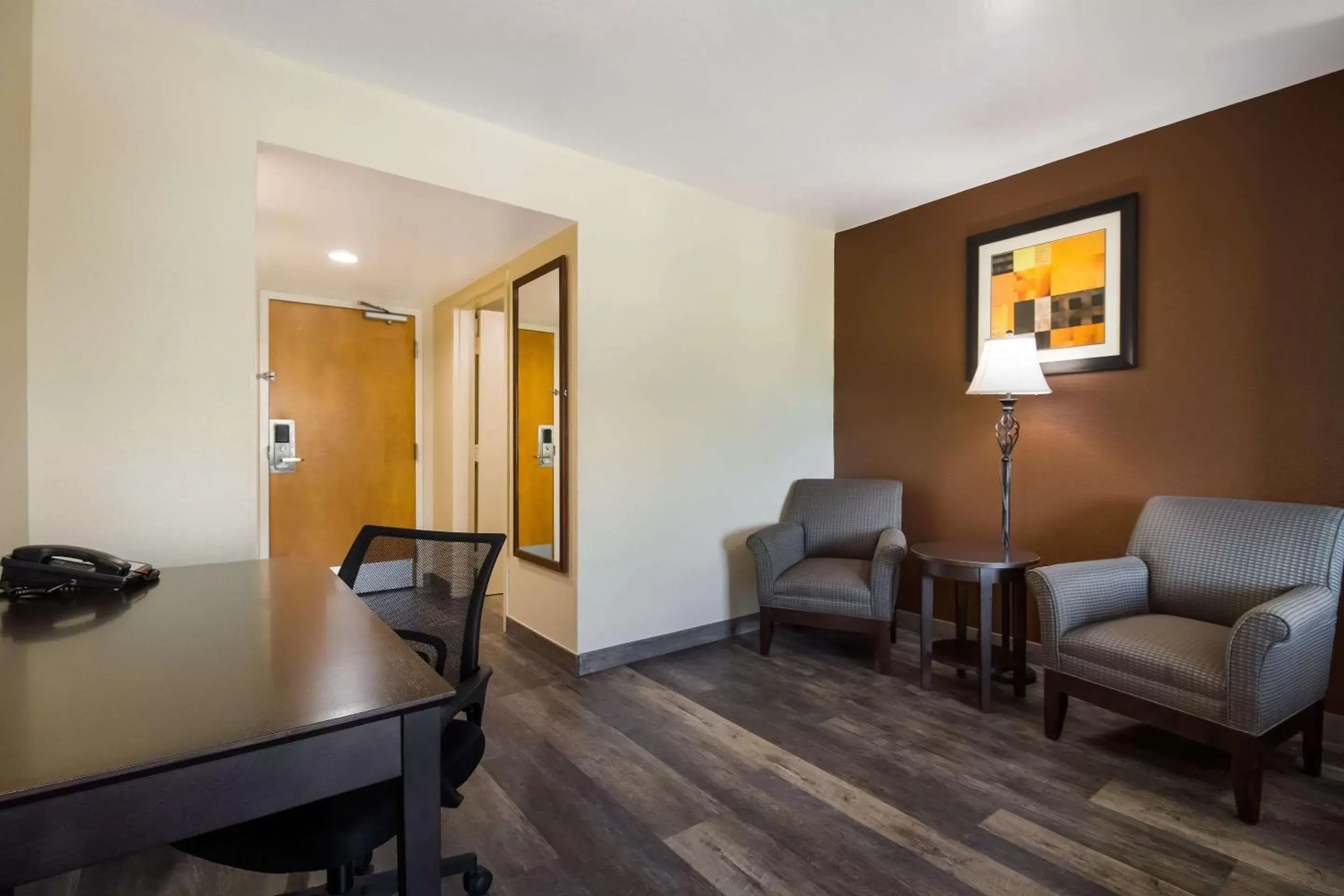 Bedroom, Seating Area in Quality Inn & Suites North Myrtle Beach