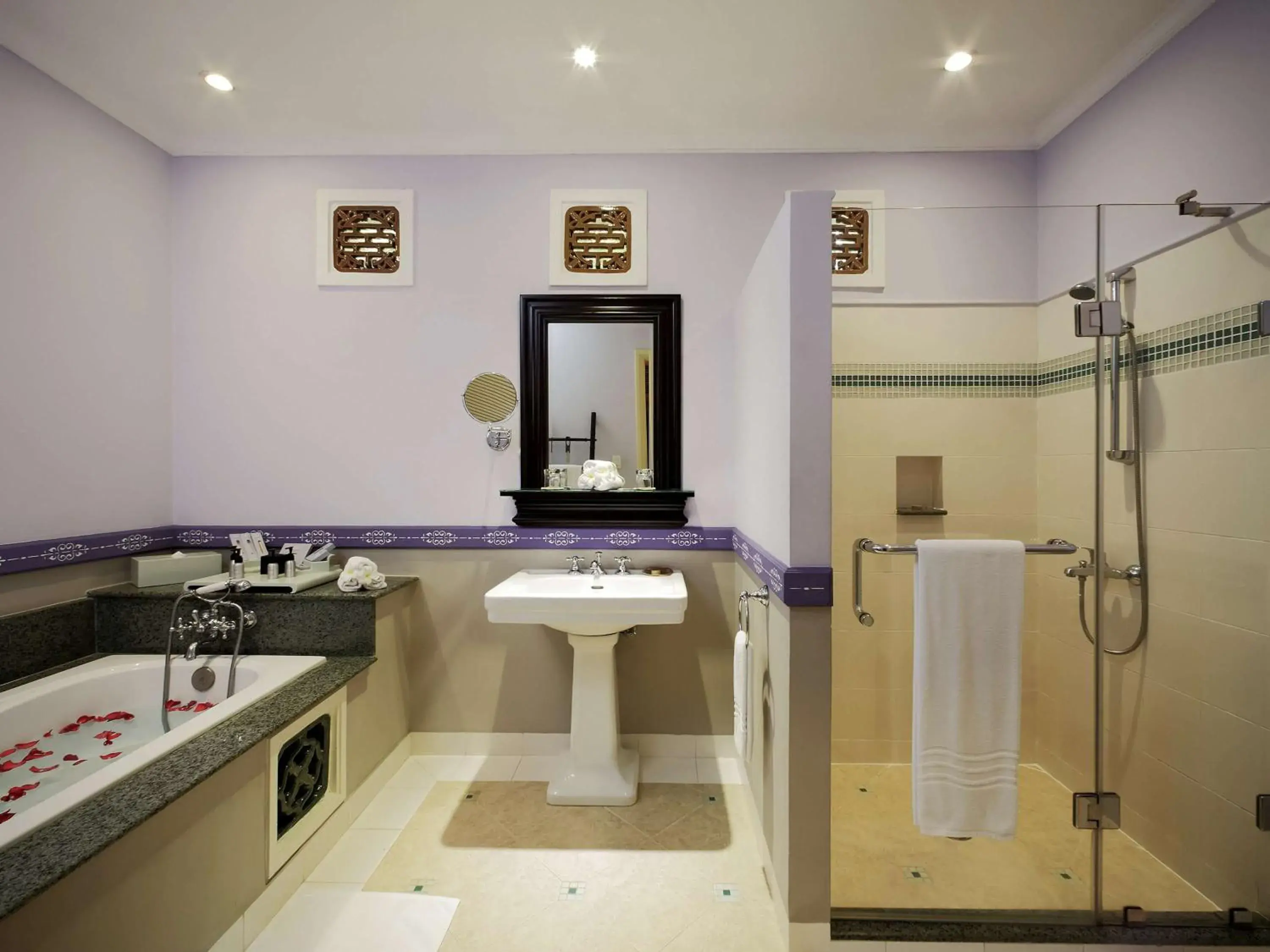 Photo of the whole room, Bathroom in La Veranda Resort Phu Quoc - MGallery