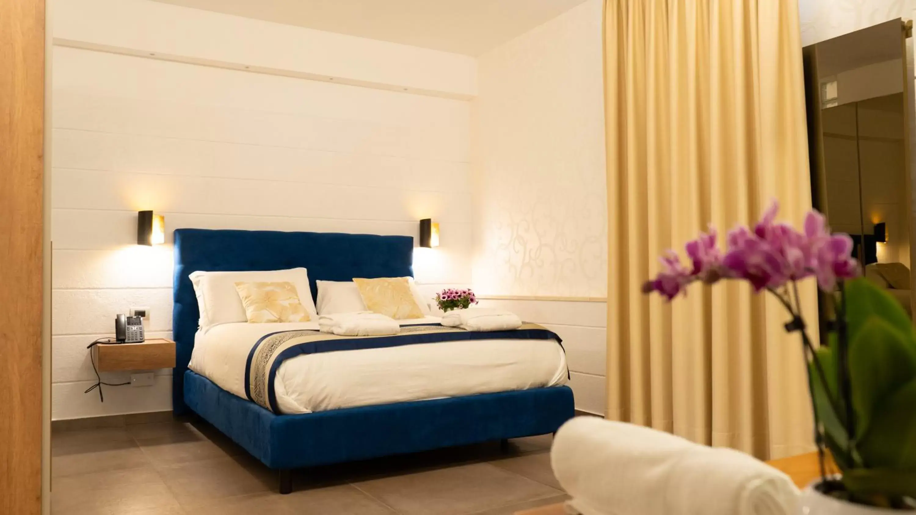 Bedroom, Bed in Resort & Winery Bosco De Medici