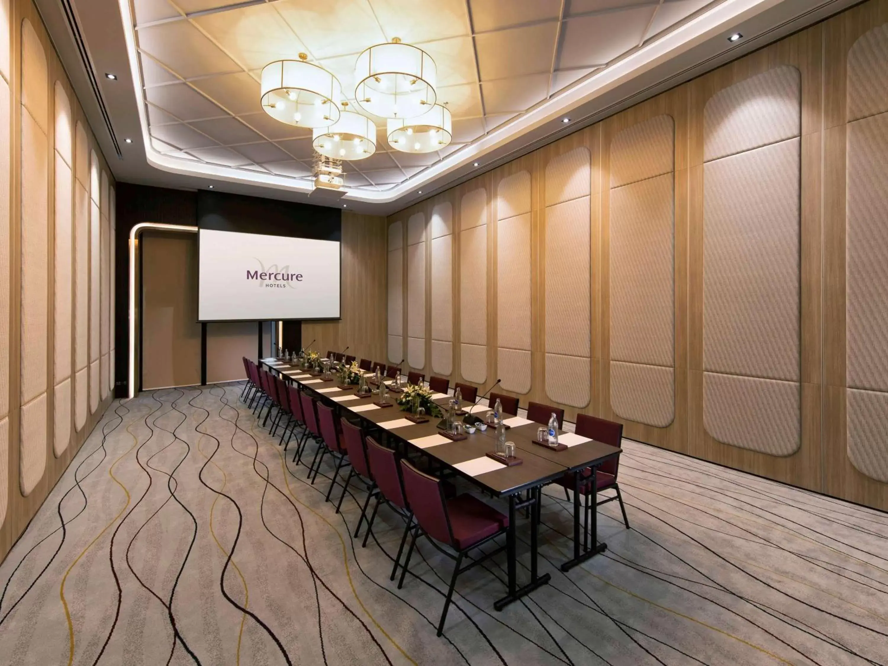 Meeting/conference room in Mercure Bangkok Sukhumvit 24