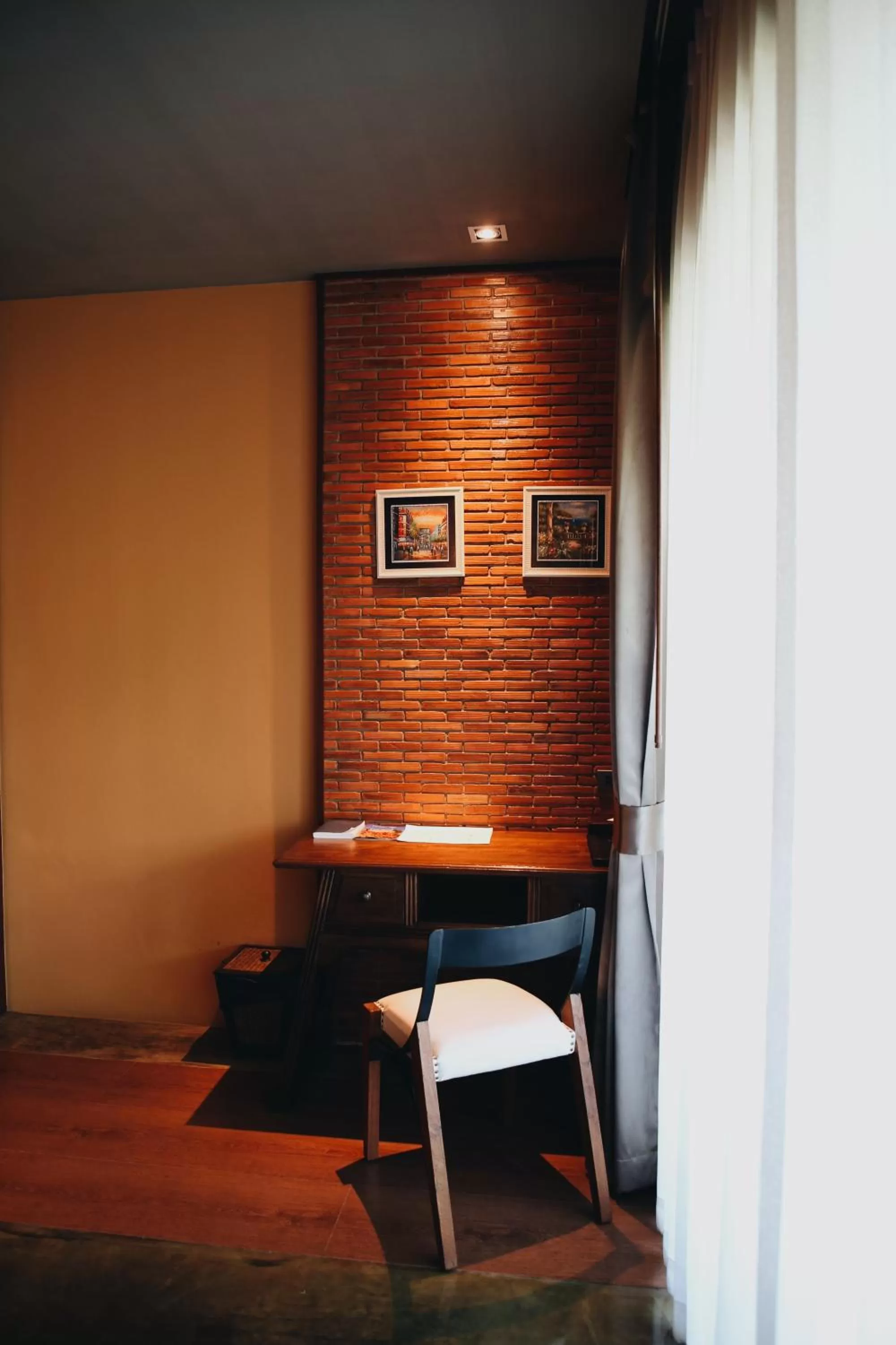 Seating area in Hotel de l'amour SHA PLUS
