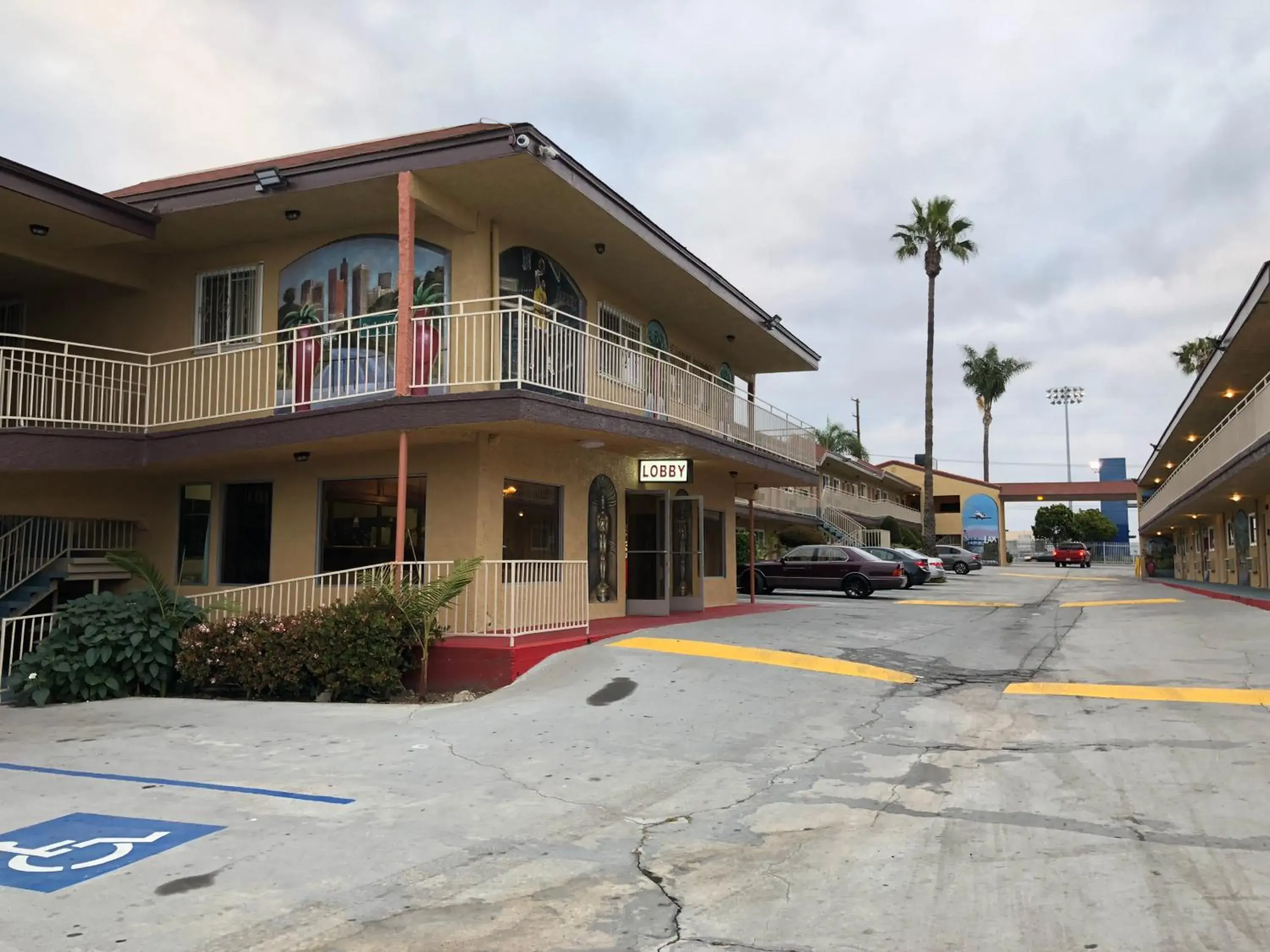 Property Building in Los Angeles Inn & Suites - LAX