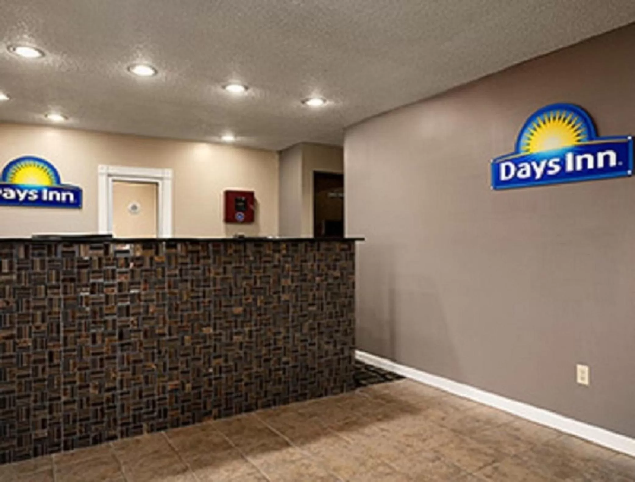Lobby or reception, Lobby/Reception in Days Inn by Wyndham Cloverdale Greencastle