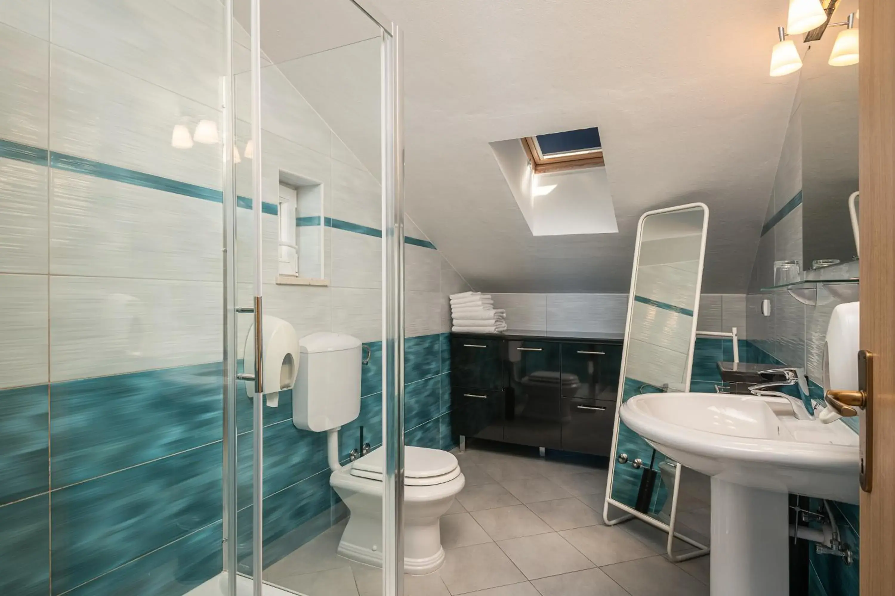 Shower, Bathroom in Apartments Didan