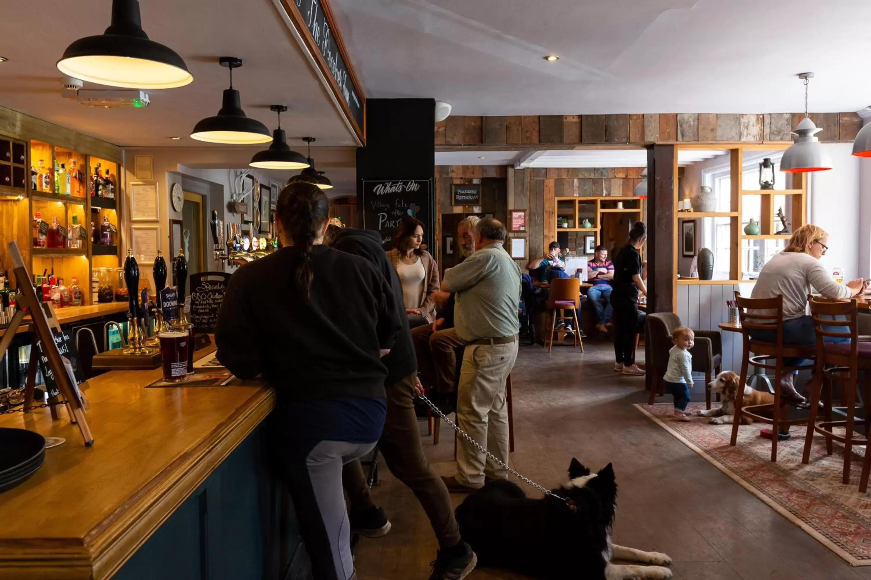 Lounge or bar in The Poacher Inn