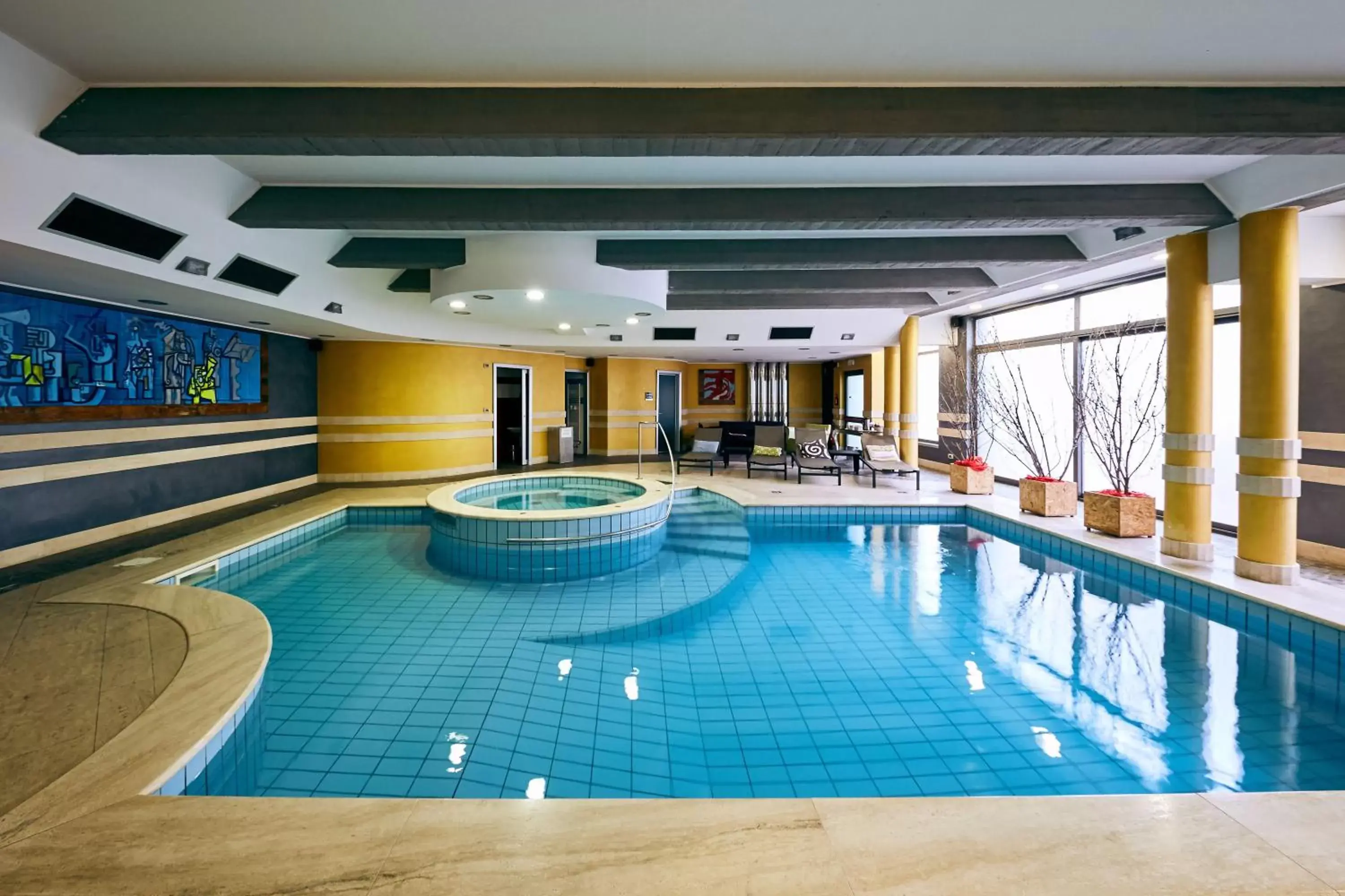 Swimming Pool in Settecento Hotel