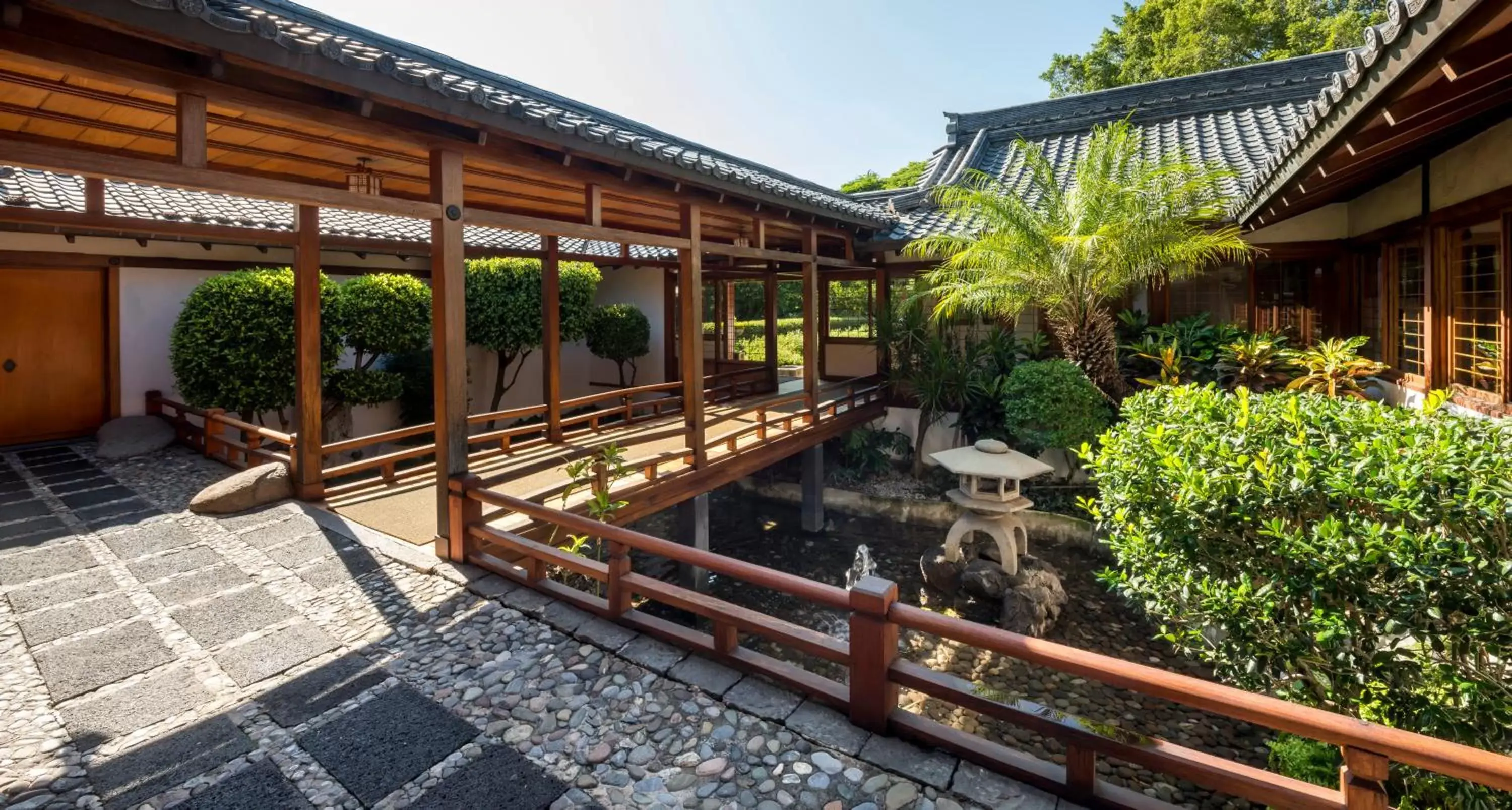 Property building in Grand Fiesta Americana Sumiya Cuernavaca Property building in Grand Fiesta Americana Sumiya Cuernavaca