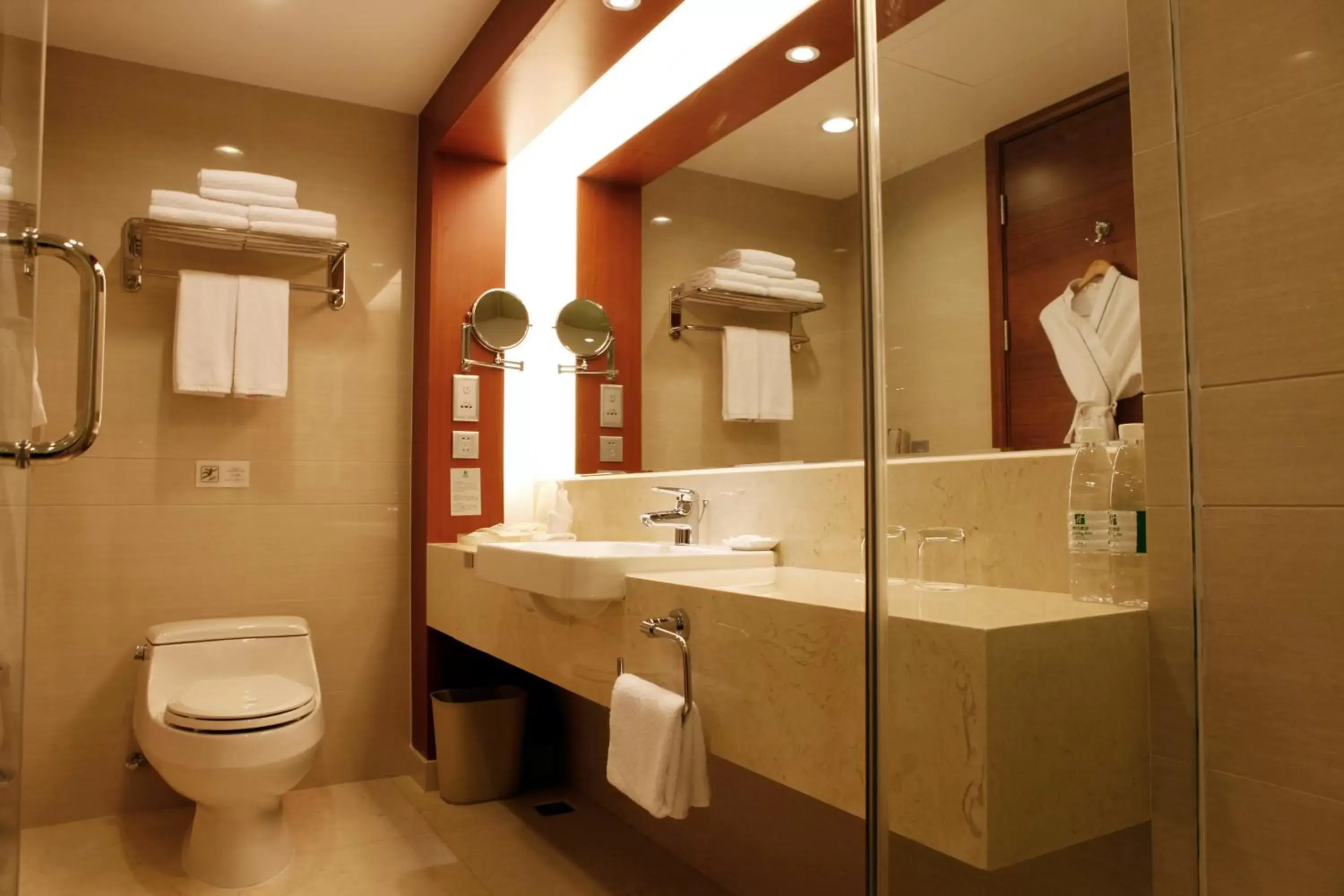 Bathroom in Holiday Inn Shenzhen Donghua, an IHG Hotel