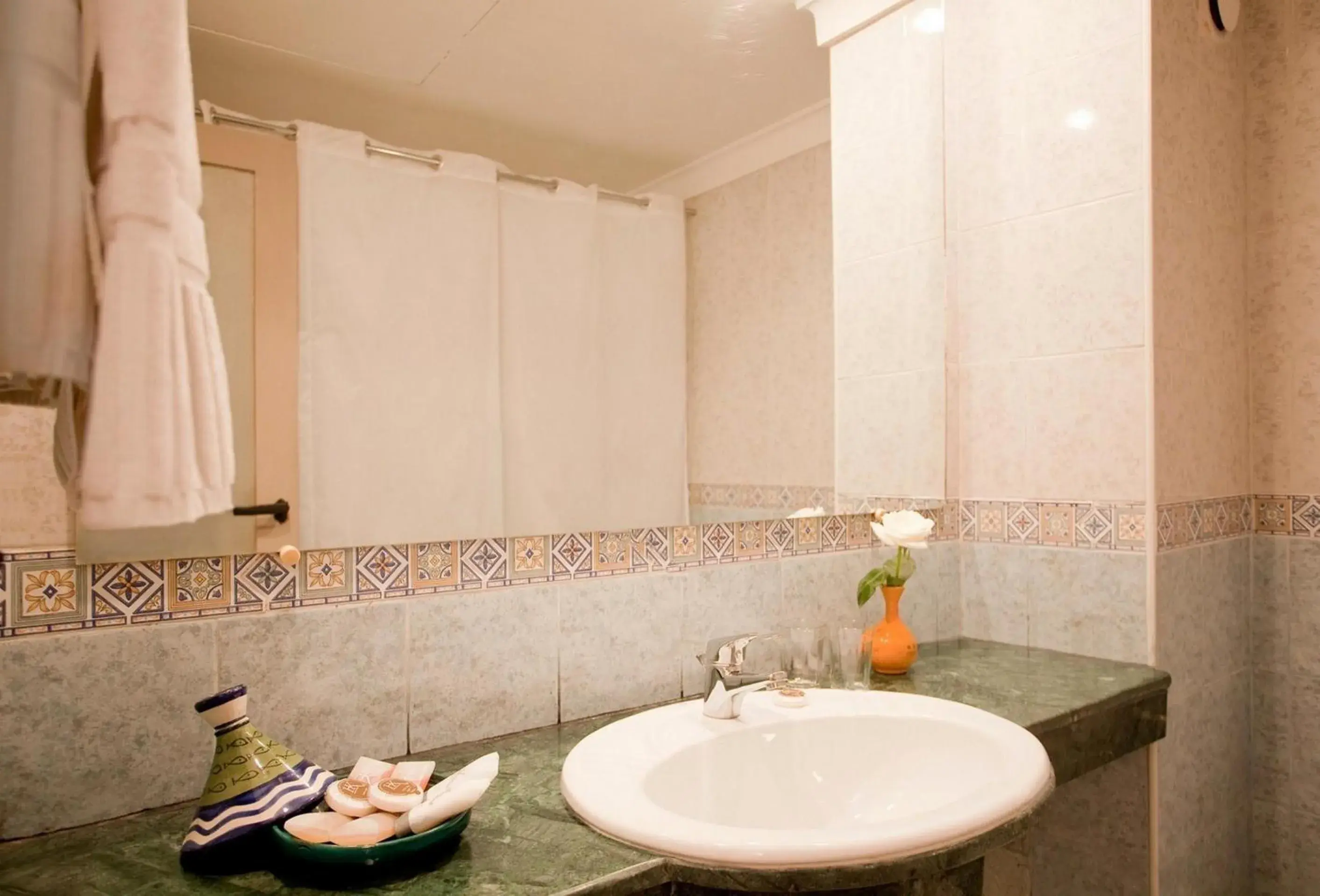 Bathroom in Kenzi Azghor Hotel