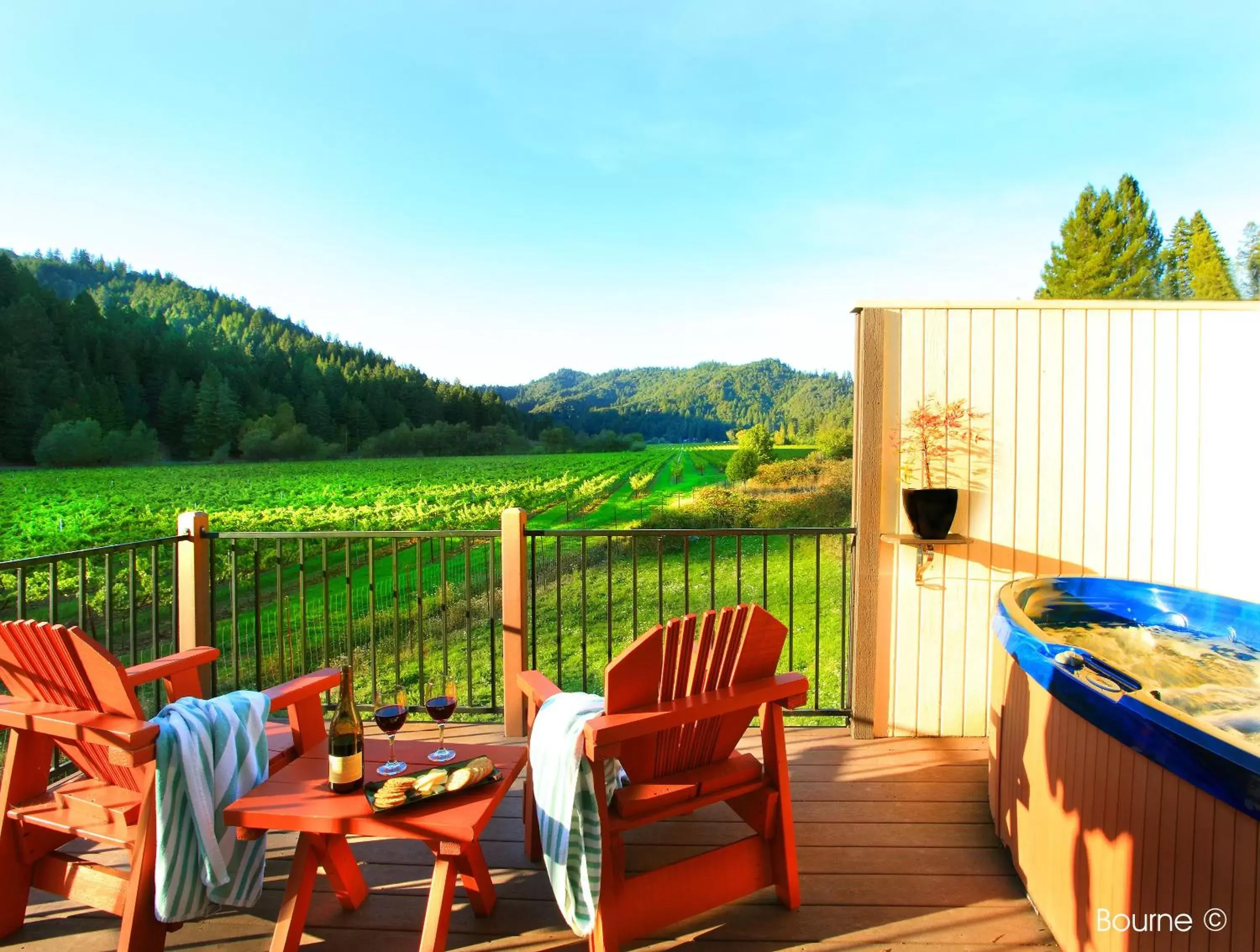 Suite with Hot Tub in West Sonoma Inn & Spa Suite with Hot Tub in West Sonoma Inn & Spa