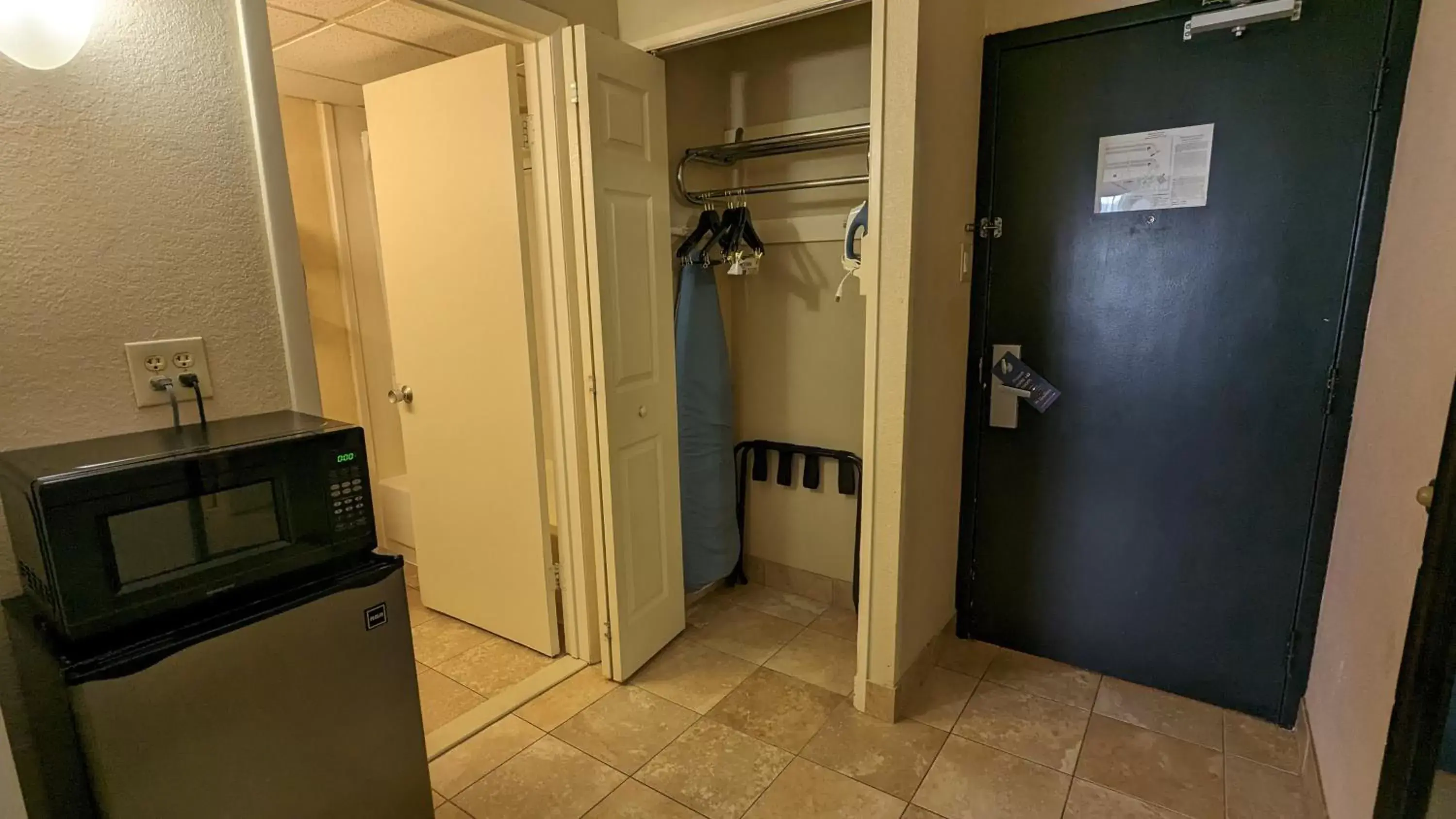 furniture, Bathroom in Best Western Plus Philadelphia Bensalem Hotel