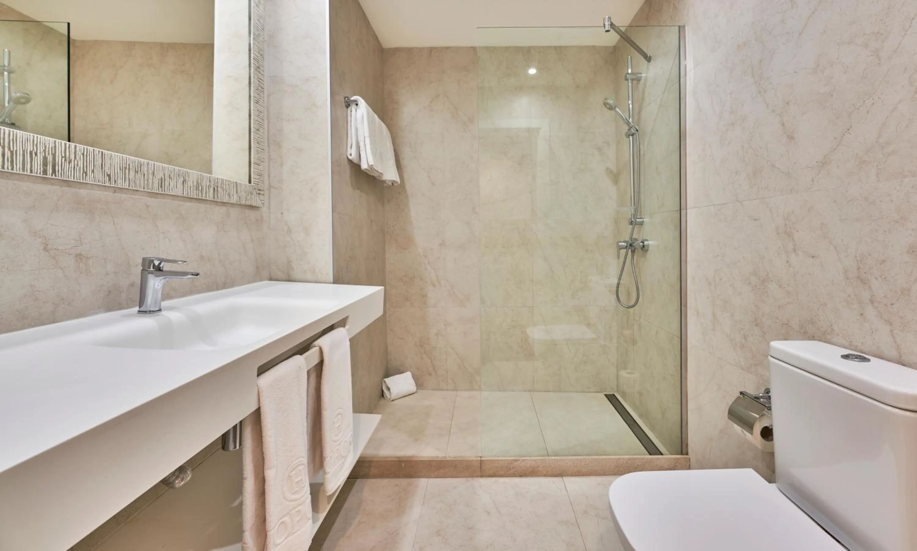 Toilet in Hoposa Daina- Adults Only