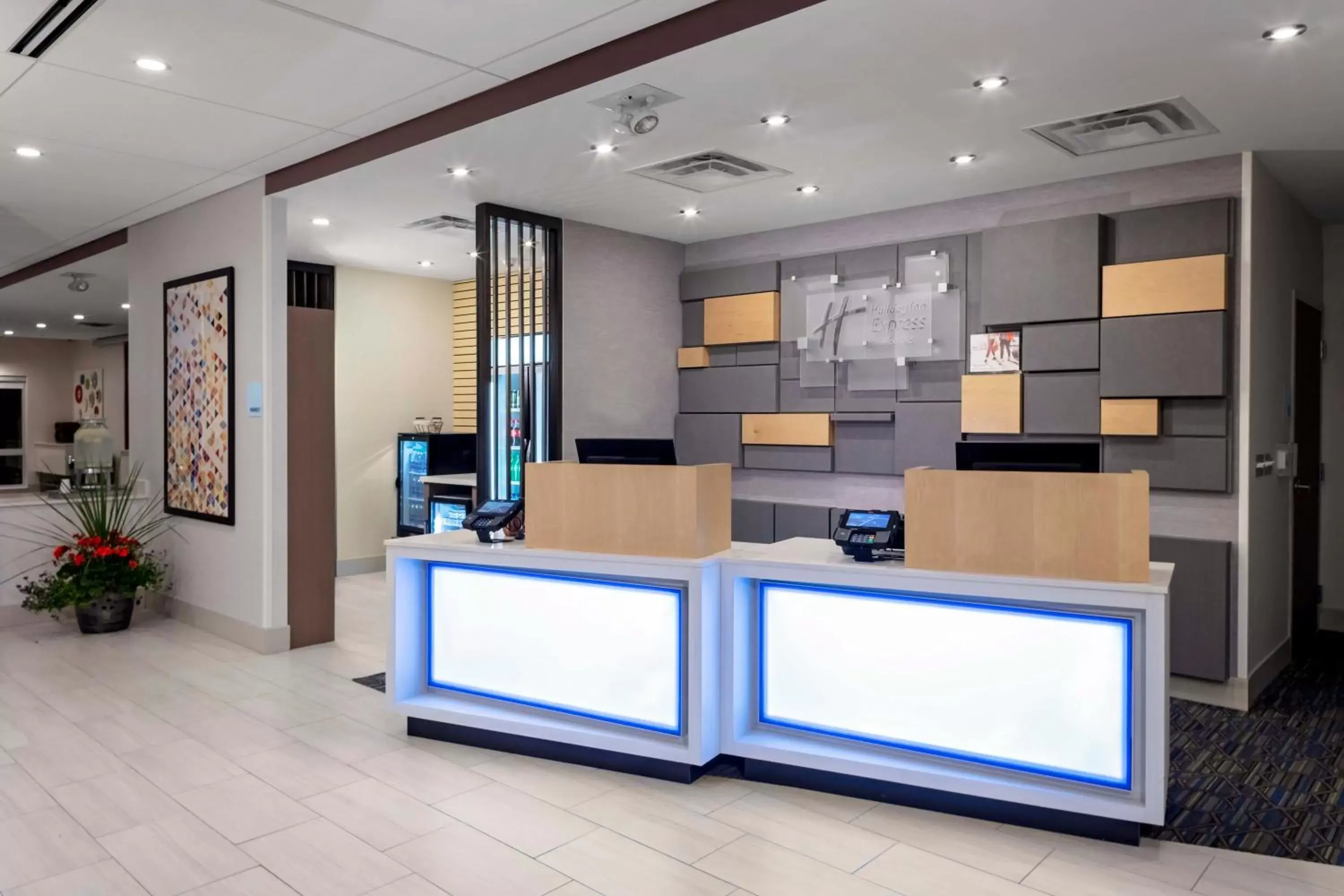 Property building, Lobby/Reception in Holiday Inn Express & Suites - Madison, an IHG Hotel