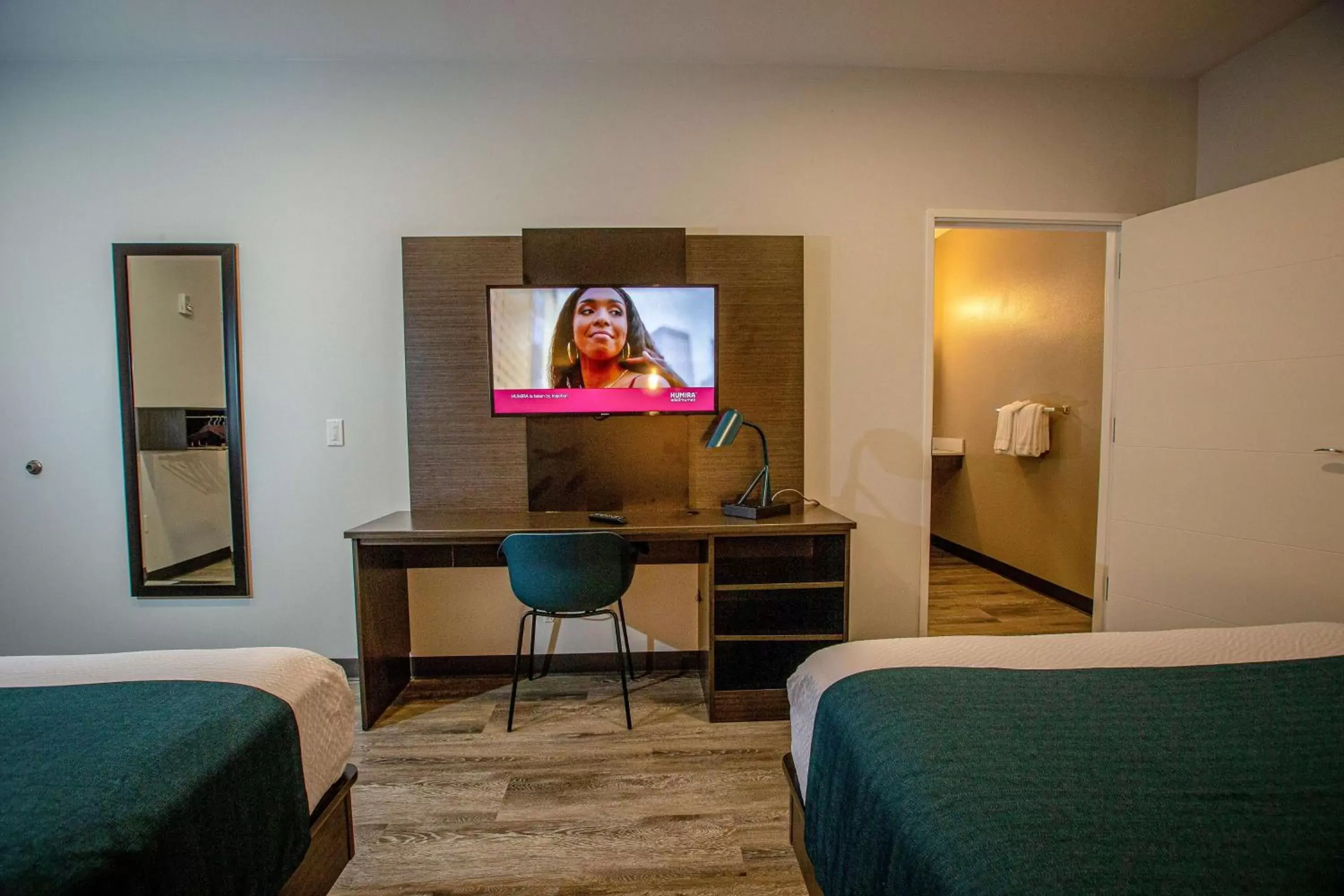 Photo of the whole room, TV/Entertainment Center in Motel 6 North Platte - East