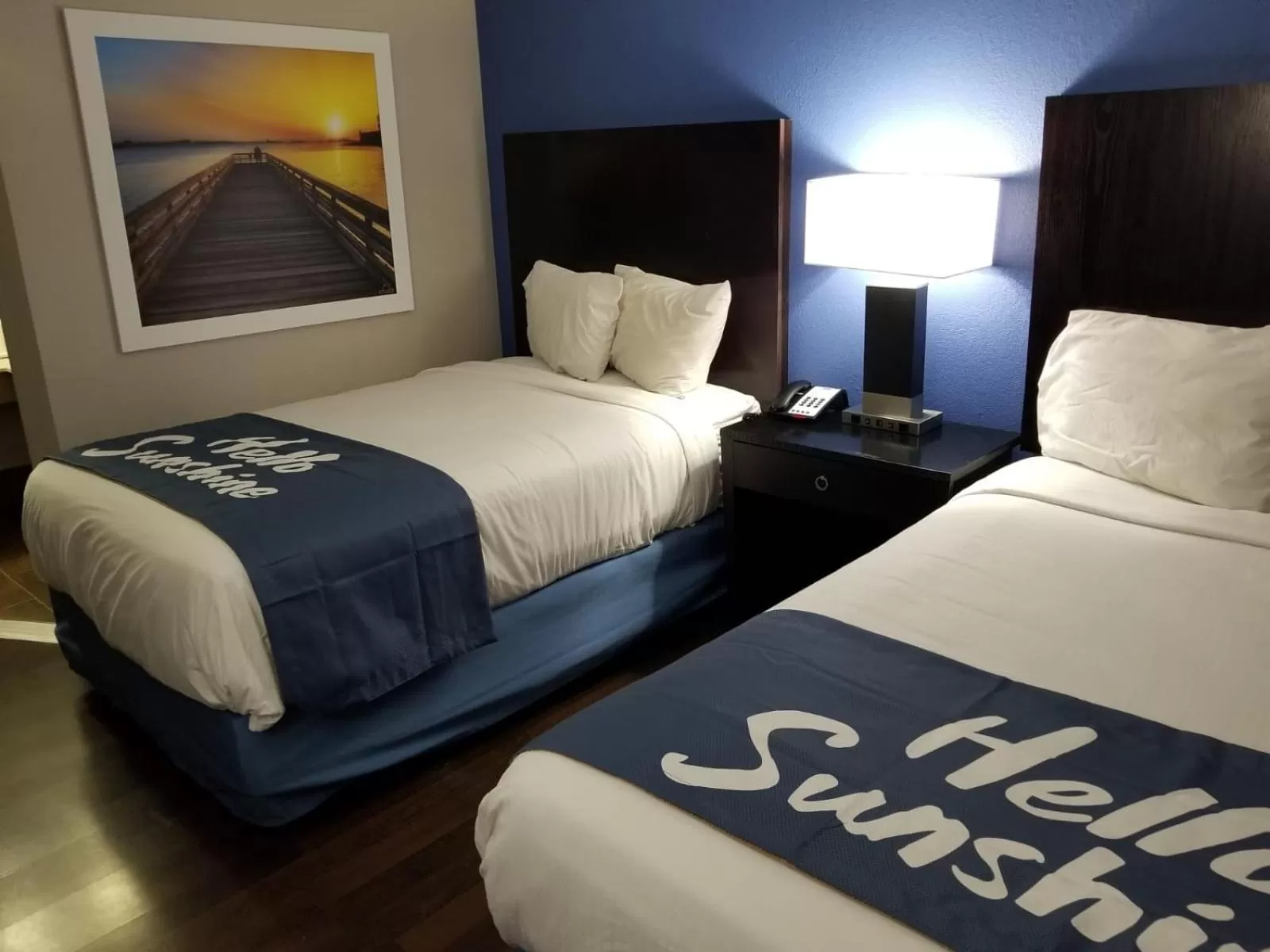 Bed in Days Inn by Wyndham Thomson