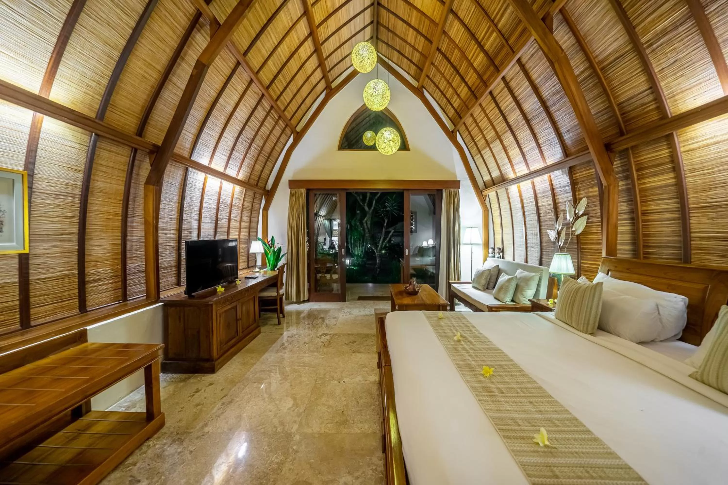 Bed in Klumpu Bali Resort