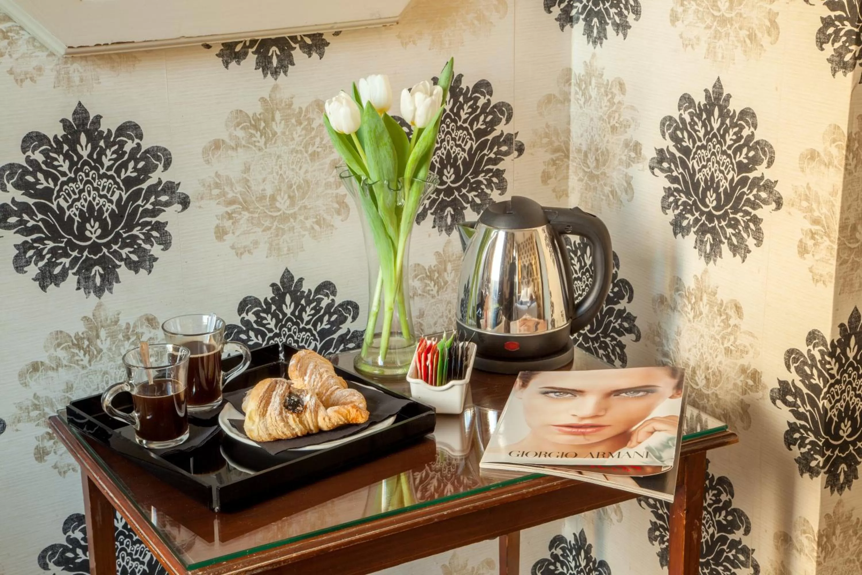 Coffee/tea facilities in Boutique Hotel Anahi