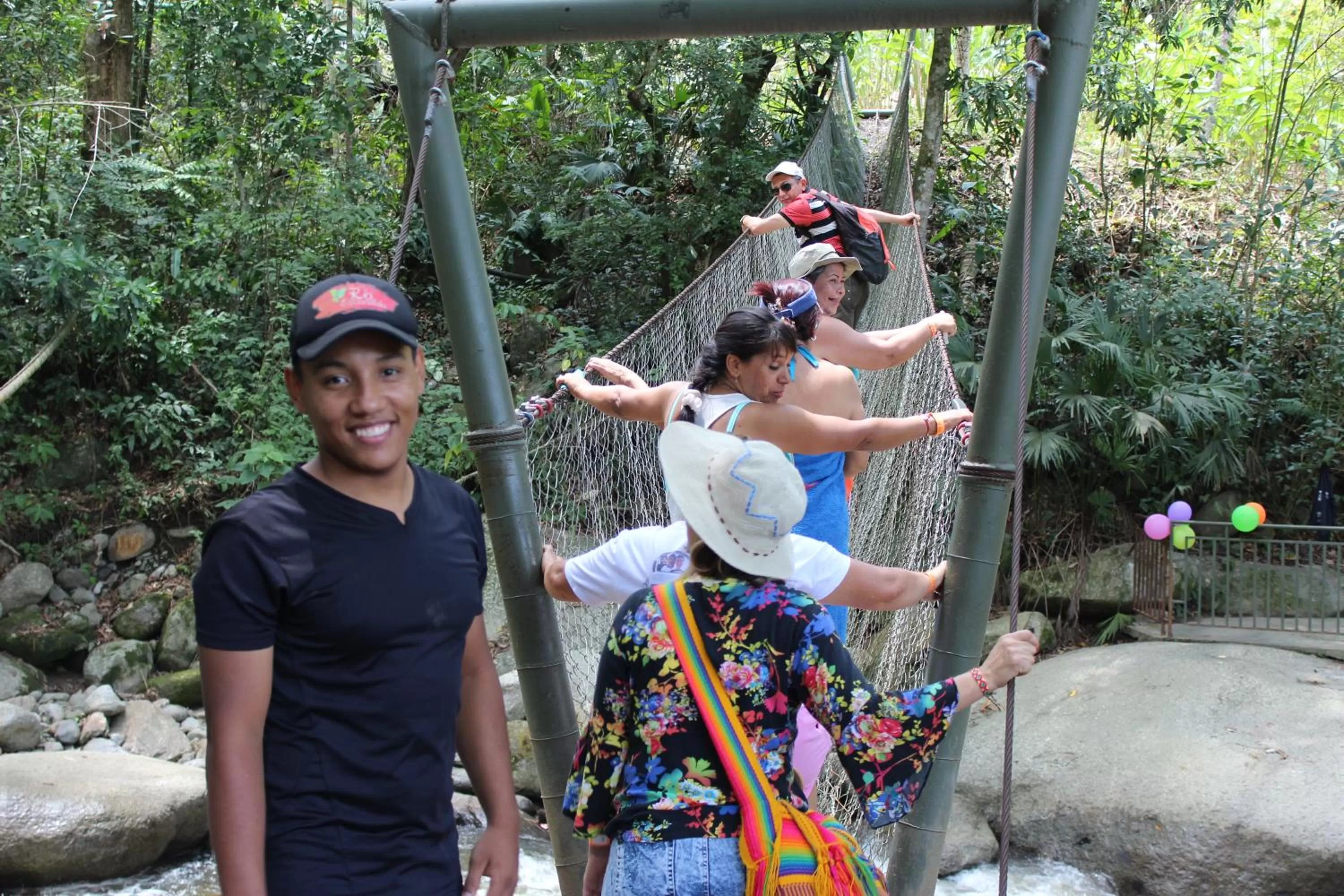 People in Rio Escondido