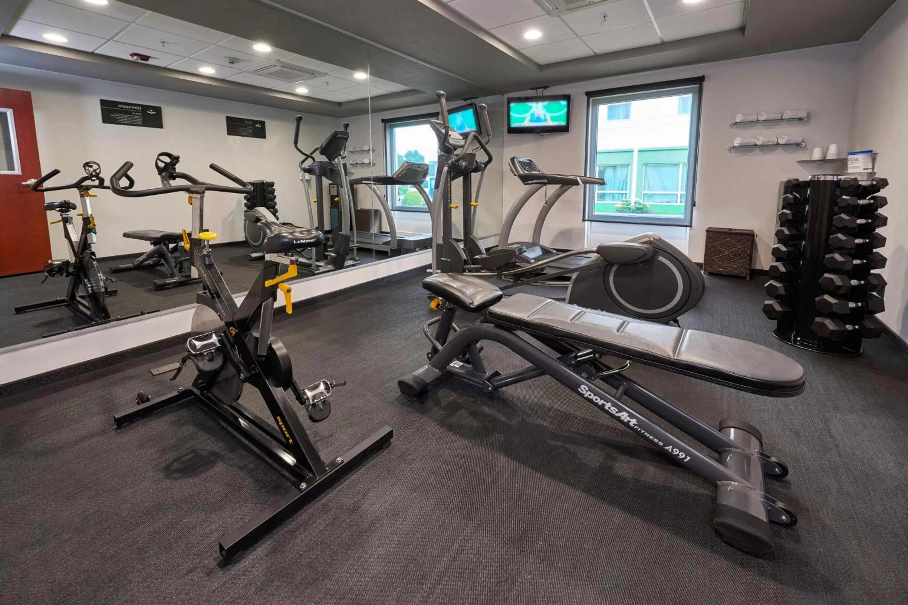 Fitness centre/facilities in City Express by Marriott Toluca