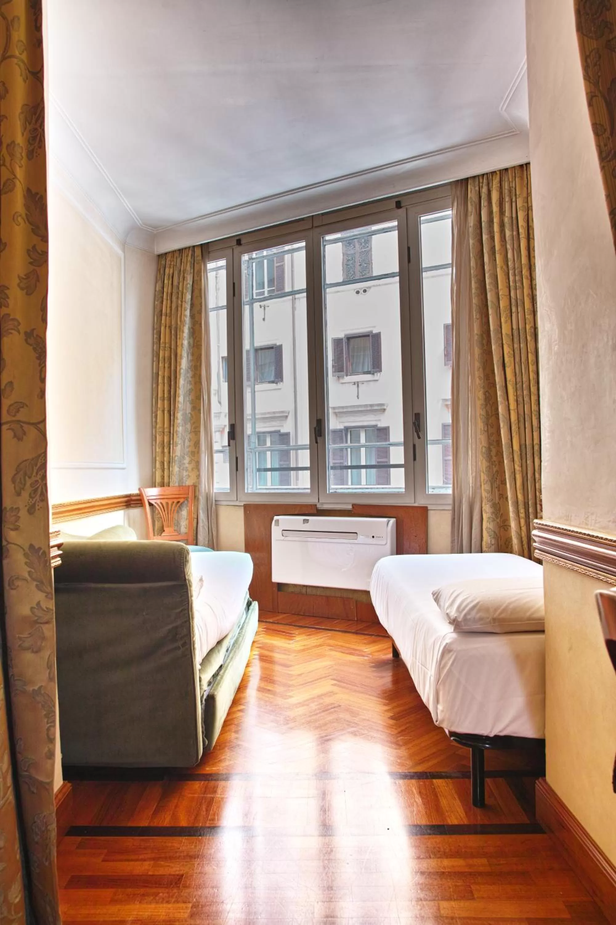 Bed in Hotel Hiberia