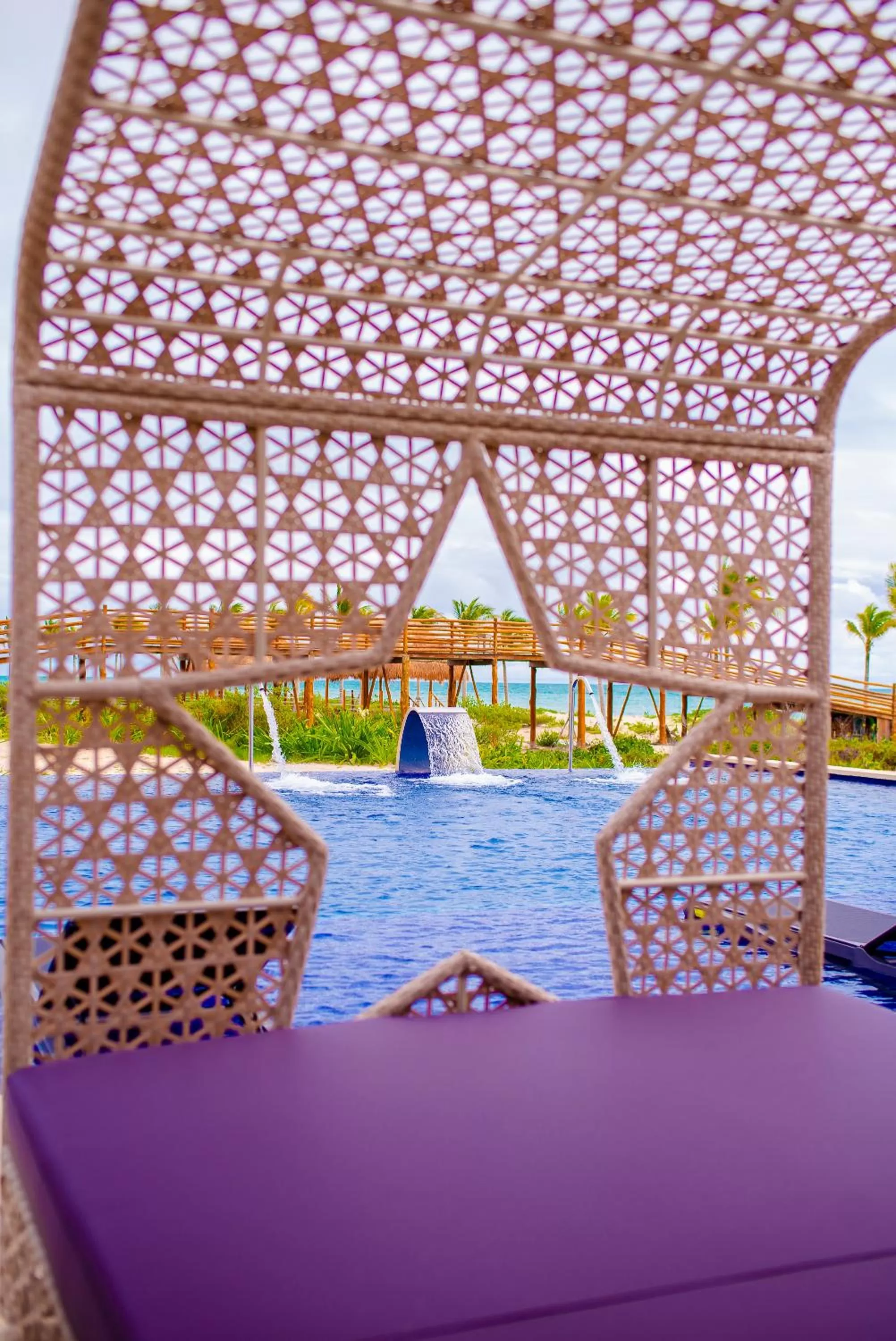 Swimming pool in Planet Hollywood Cancun by Royalton, An Autograph Collection All-Inclusive Resort