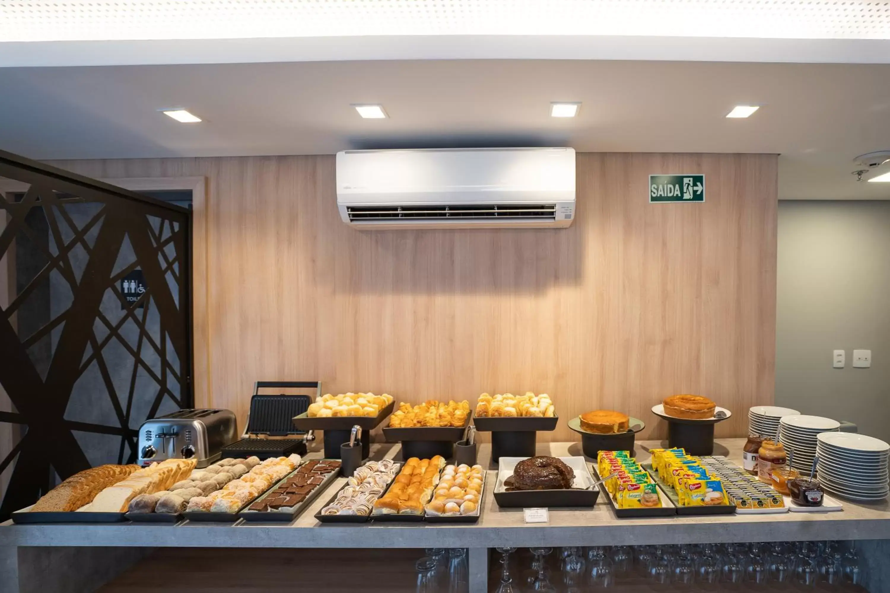 Restaurant/places to eat, Food in Staybridge Suites São Paulo, an IHG Hotel