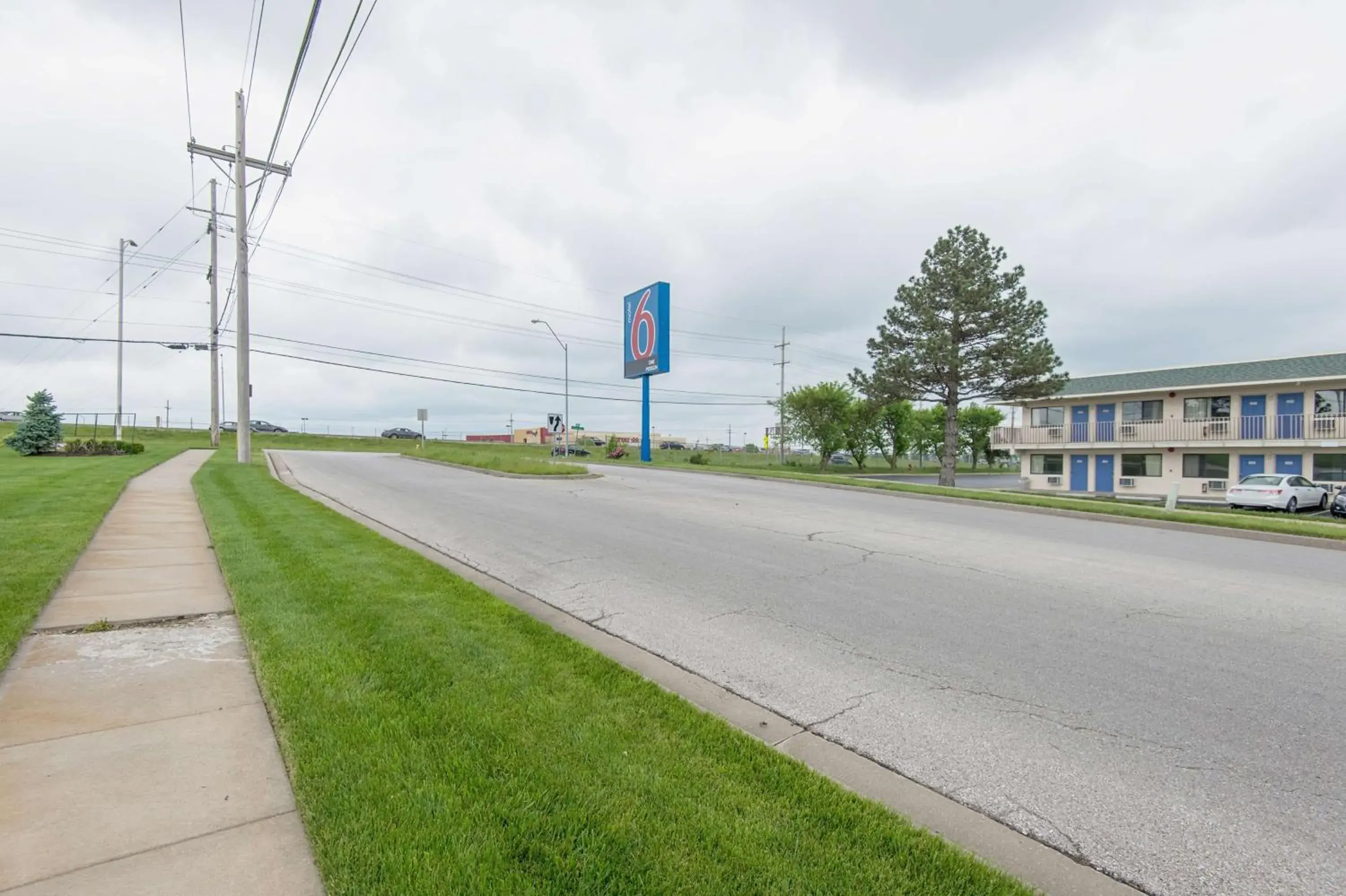 Property building in Motel 6-Kansas City, MO - Airport