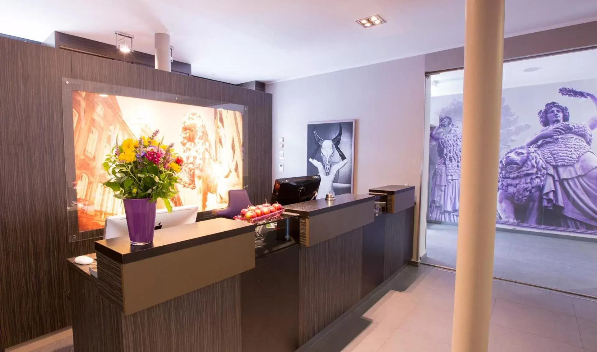 Lobby or reception in Munich Deluxe Hotel Lobby or reception in Munich Deluxe Hotel